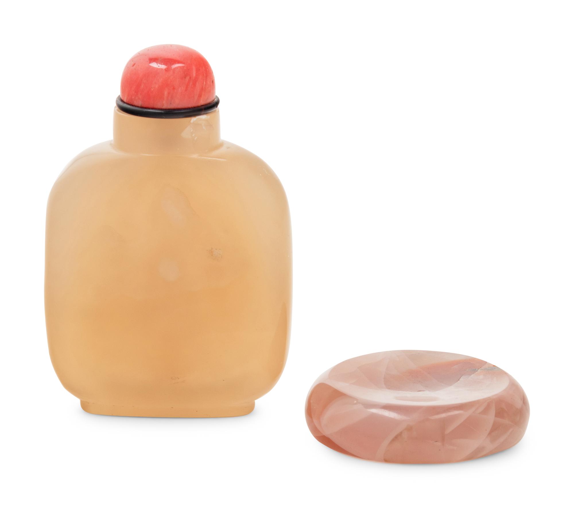 An Agate Snuff Bottle and An Agate Snuff Dish
