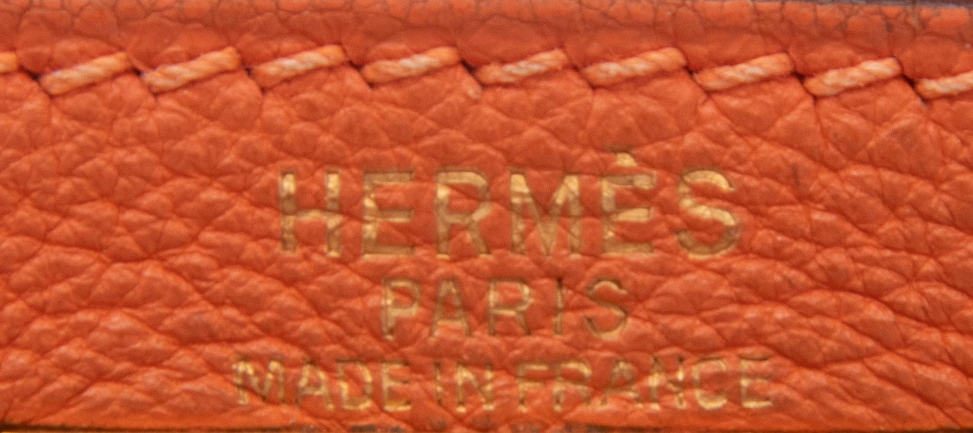HERMÈS, ORANGE KELLY 28