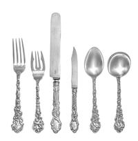 An American Silver Flatware Service, Gorham Mfg. Co., Providence, RI, Versailles pattern, comprising: 16 dinner knives 16 luncheon kniv