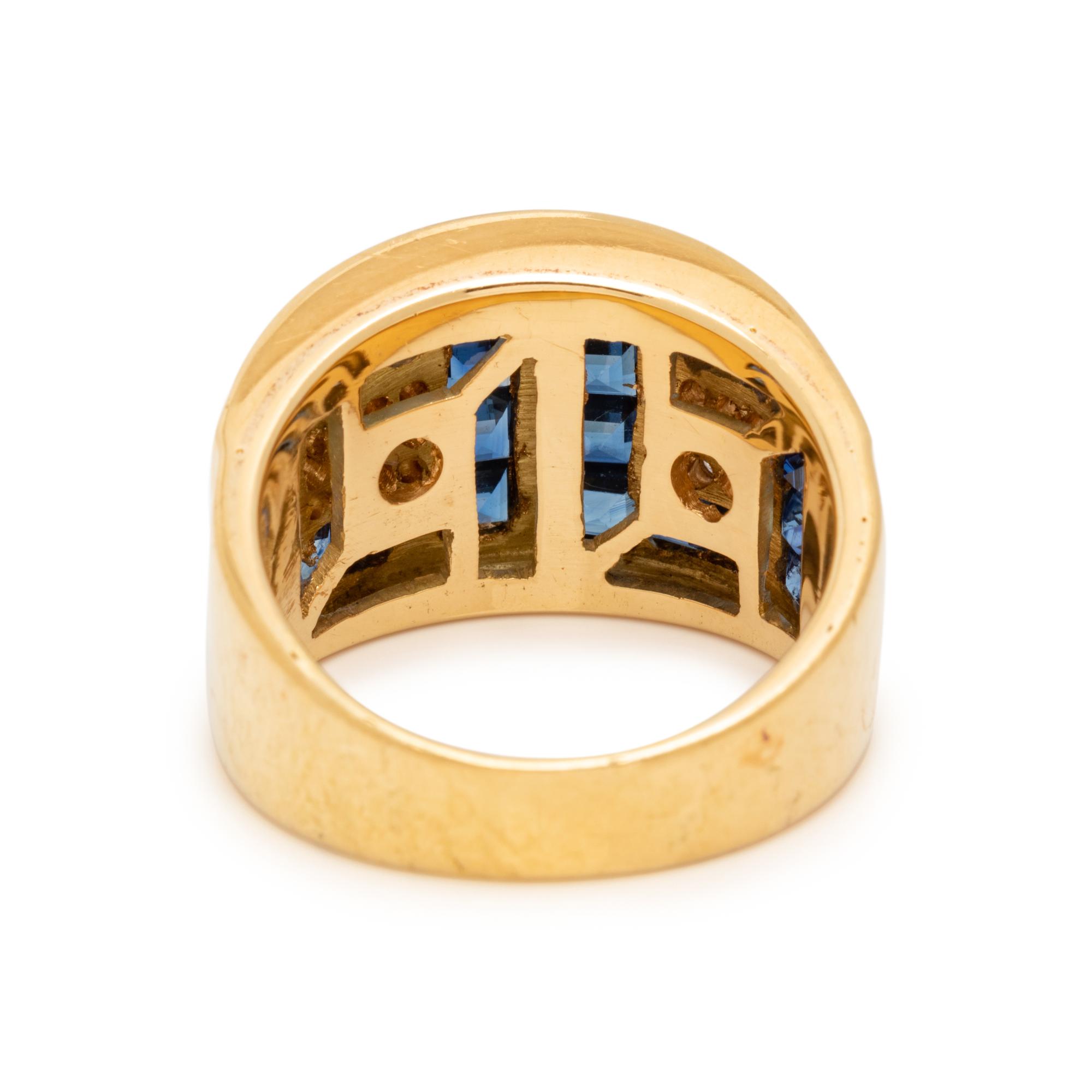 SAPPHIRE AND DIAMOND RING