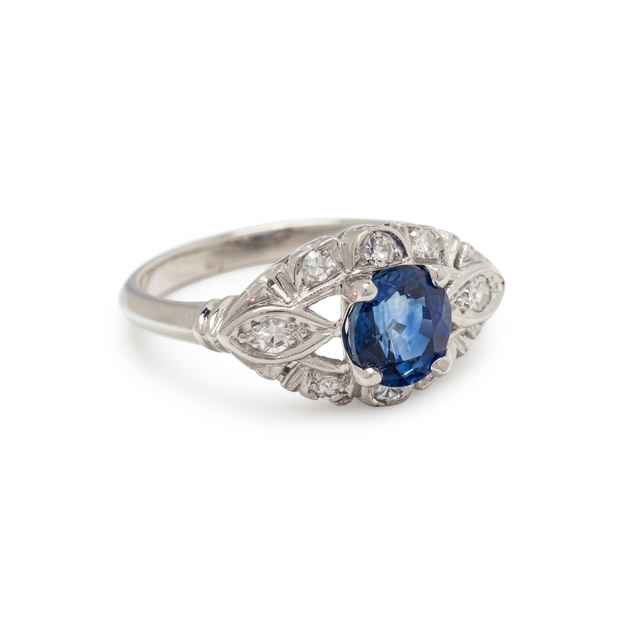 SAPPHIRE AND DIAMOND RING