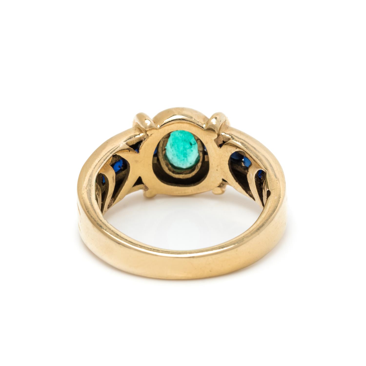 EMERALD AND SAPPHIRE RING