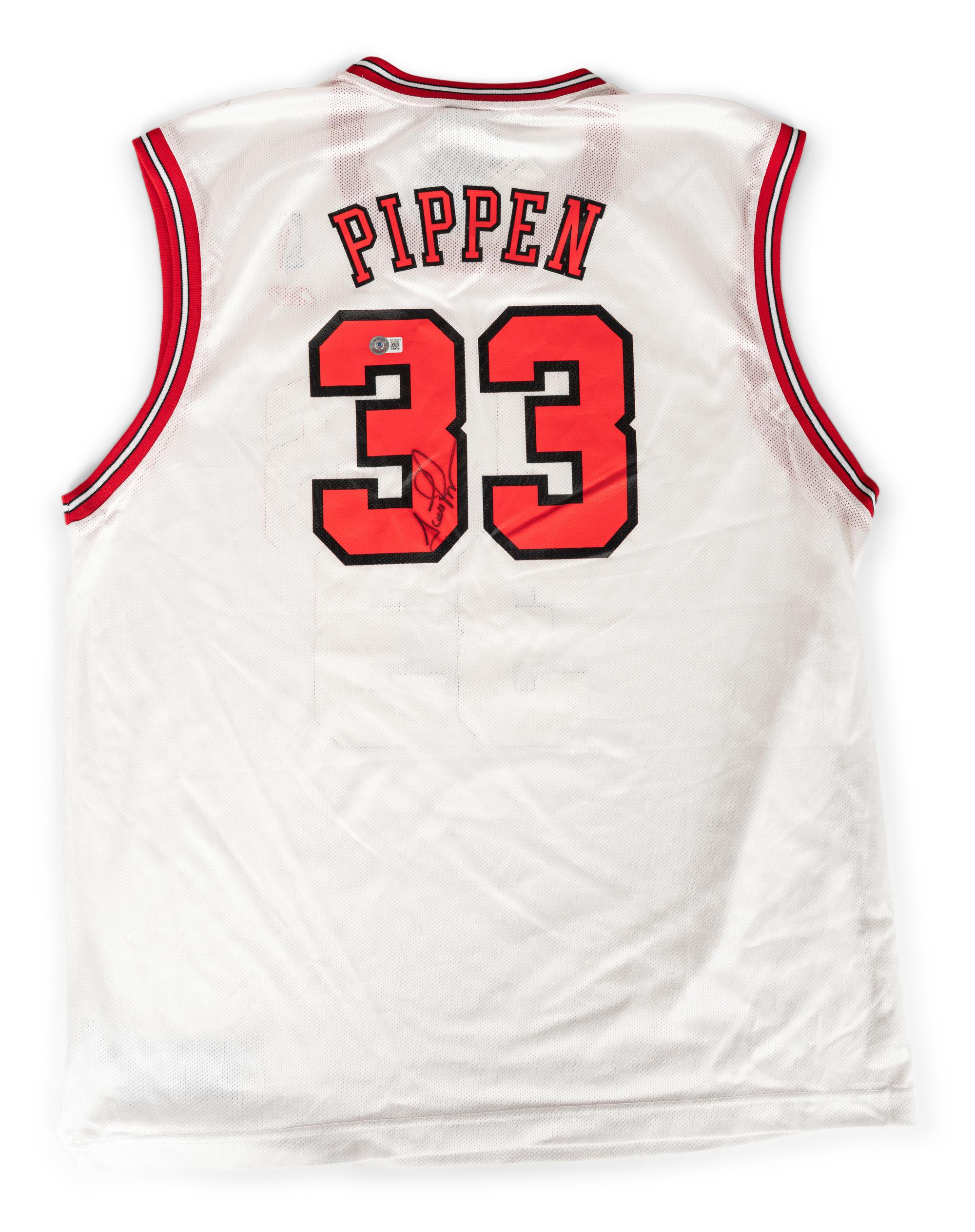 A Scottie Pippen Signed Autograph Chicago Bulls Jersey (Beckett Authentication Services BAS Certified),