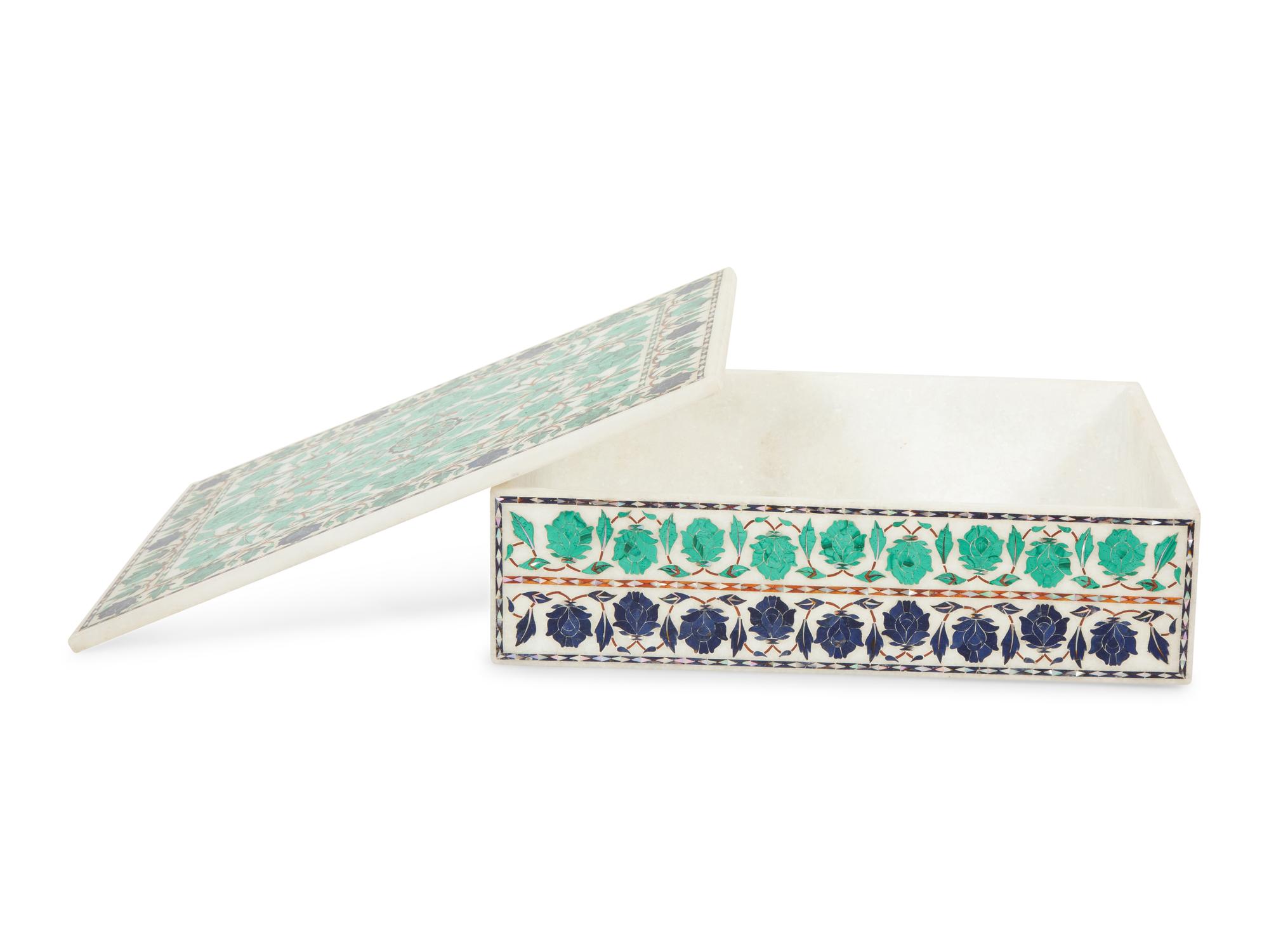 An Indian Malachite and Lapis Lazuli Inlaid Alabaster Box