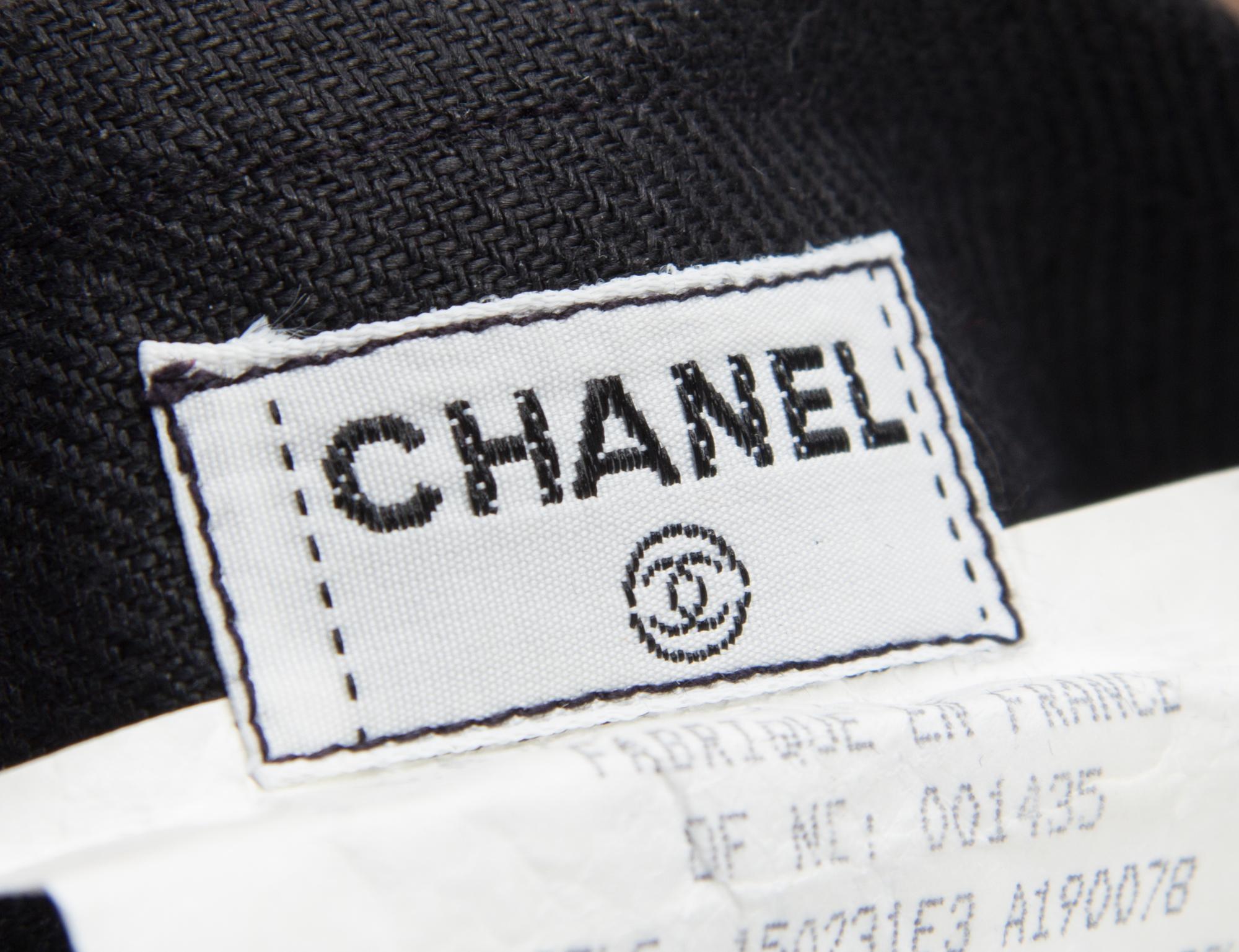 A Chanel Black Linen Skirt, Size 40.