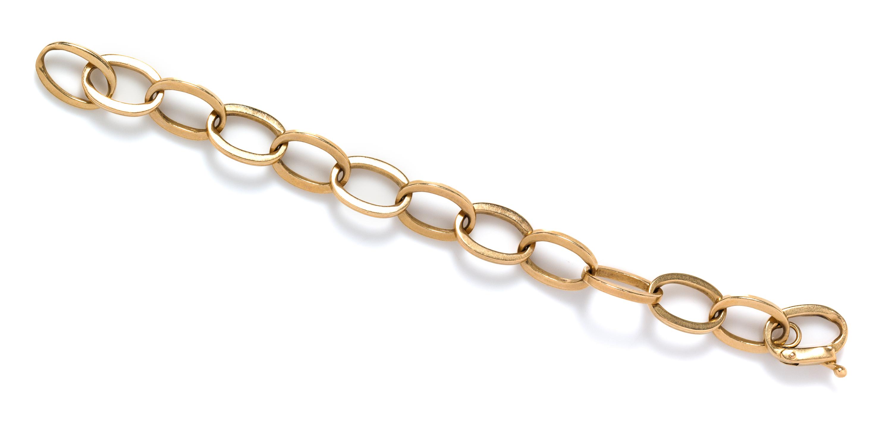A 14 Karat Yellow Gold Oval Link Bracelet, 24.40 dwts.