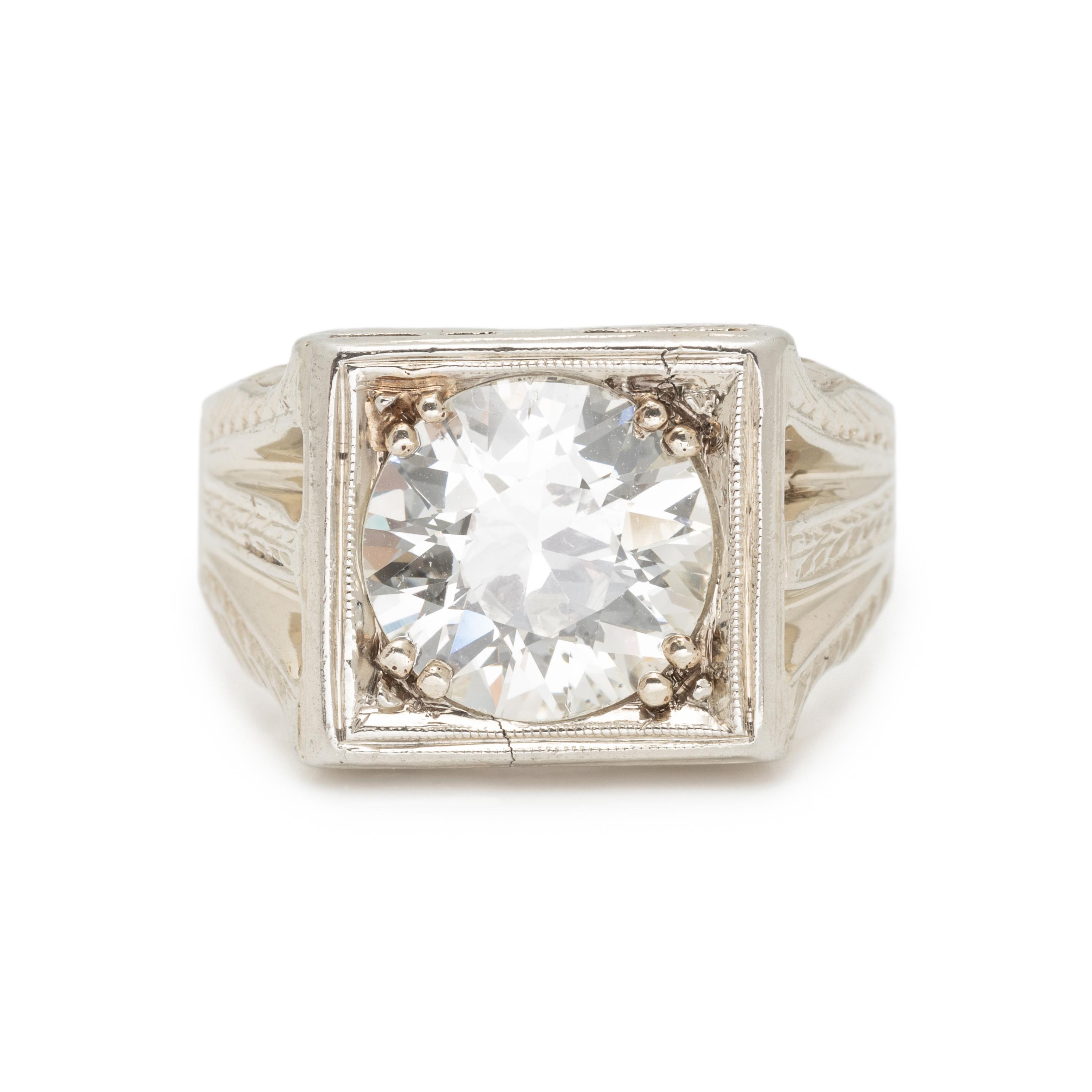 DIAMOND AND WHITE GOLD RING