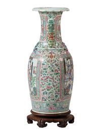 A Chinese Famille Rose Porcelain Vase