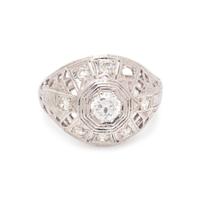WHITE GOLD AND DIAMOND RING