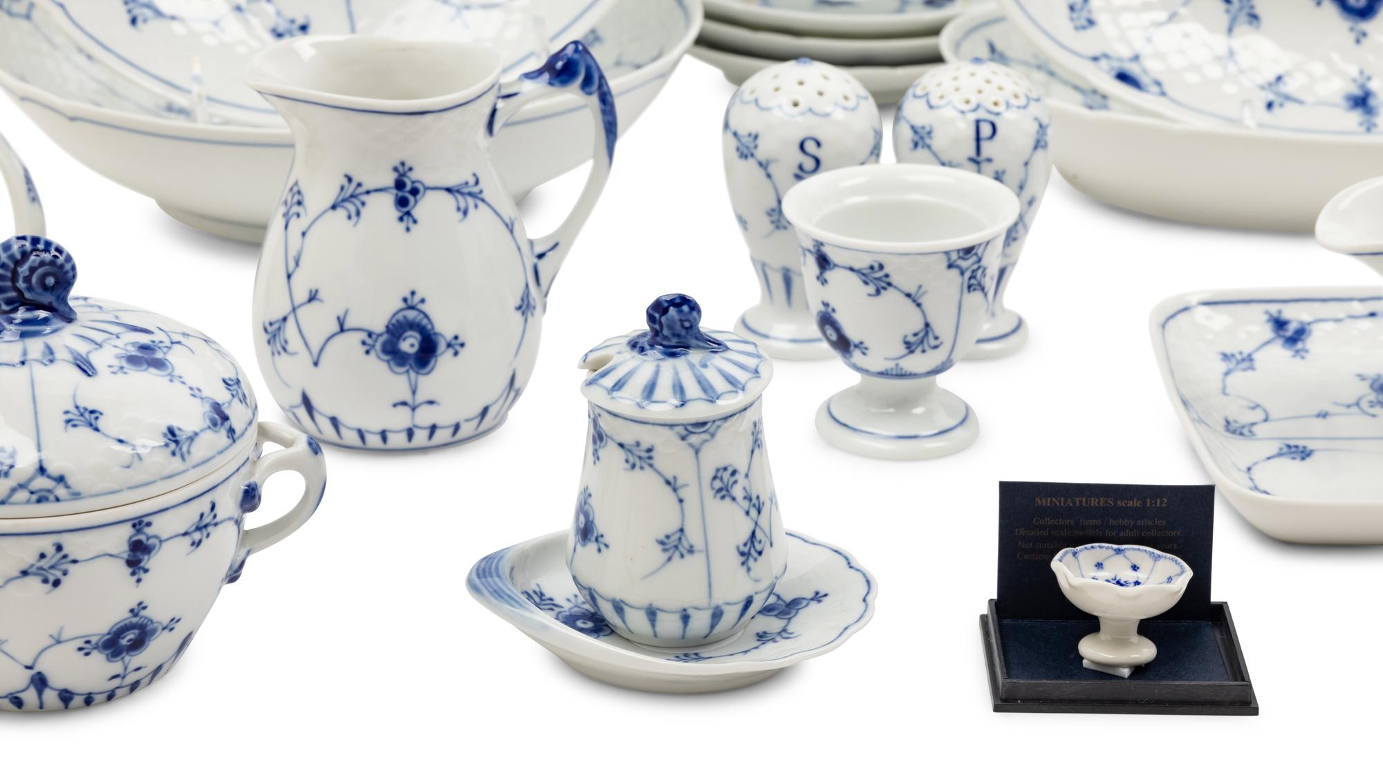 A Bing & Grondahl Porcelain Dinner Service