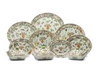 A Chinese Export Canton Famille Rose Porcelain Dinner Service