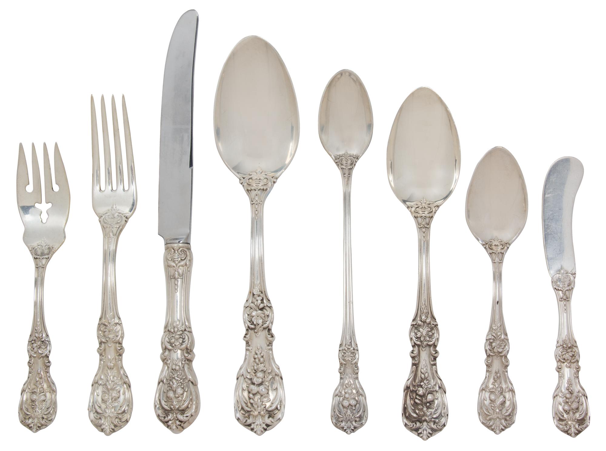 An American Silver Flatware Service, Reed & Barton, Taunton, MA, Francis I pattern, comprising: 12 dinner knives 12 dinner forks 12 sal