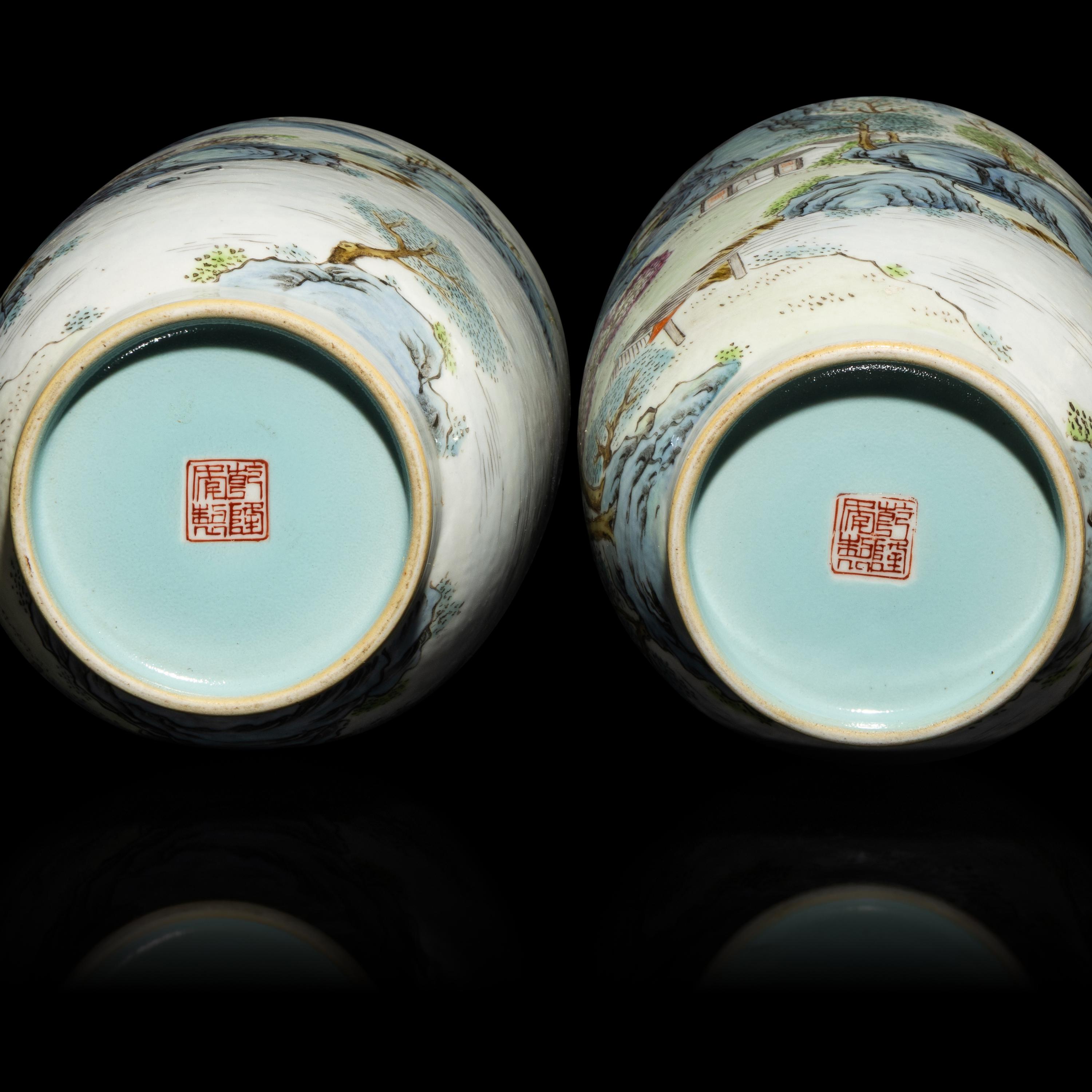 A Pair of Chinese Famille Rose Porcelain 'Landscape' Lantern Vases, Late Qing/Republican Period — 晚清/民國 粉彩山水圖燈籠瓶一對