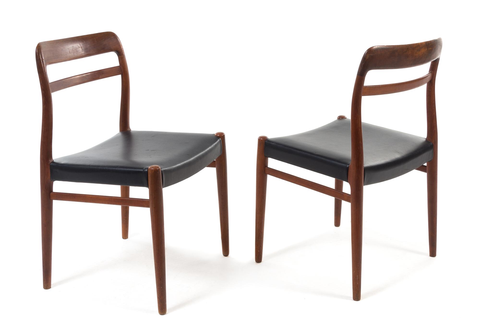 Alf Aarseth, GUSTAV BAHUS & EFT, 1960s, a pair of chairs, model no. 145