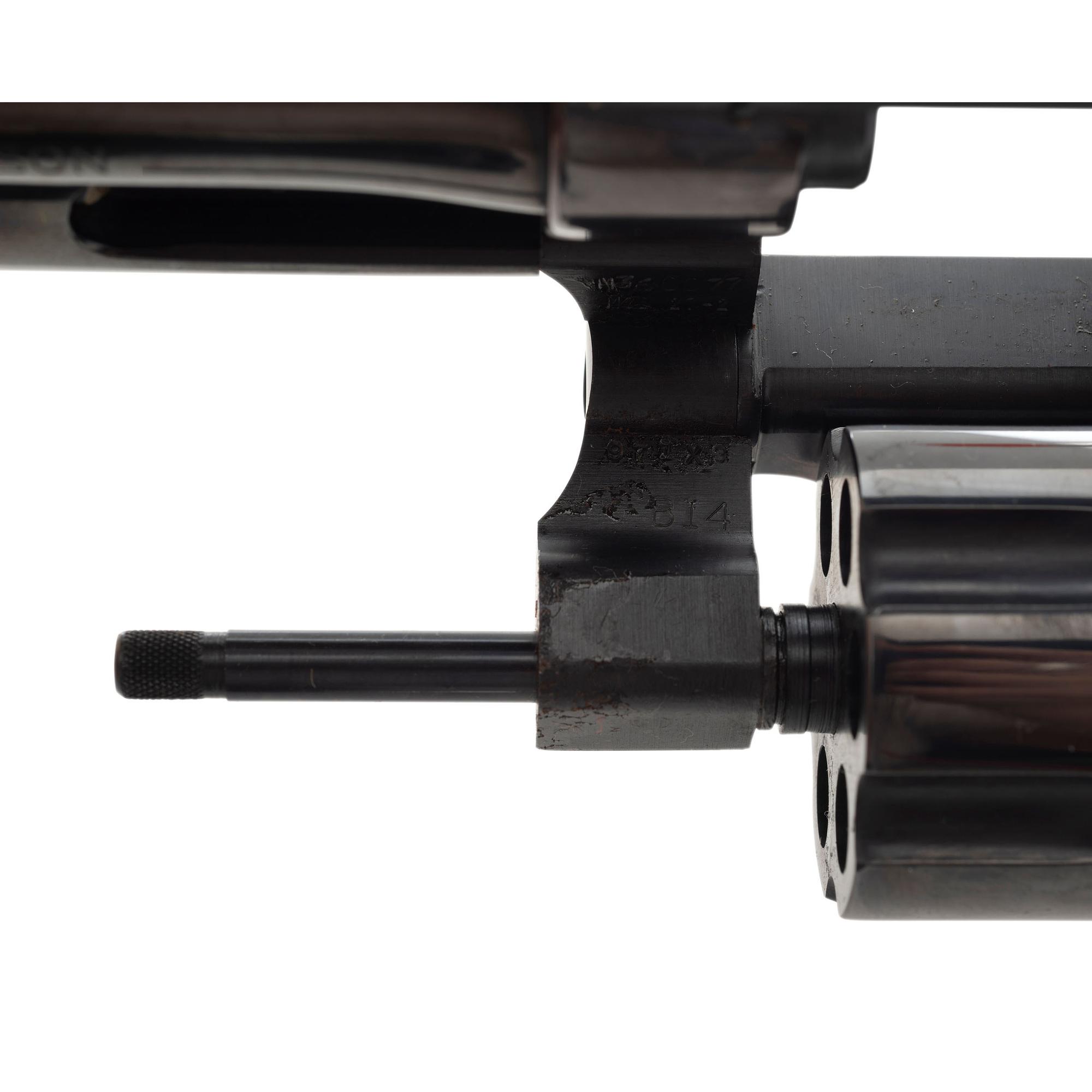 *Smith & Wesson Model 27-2 Revolver in Wooden Display Case