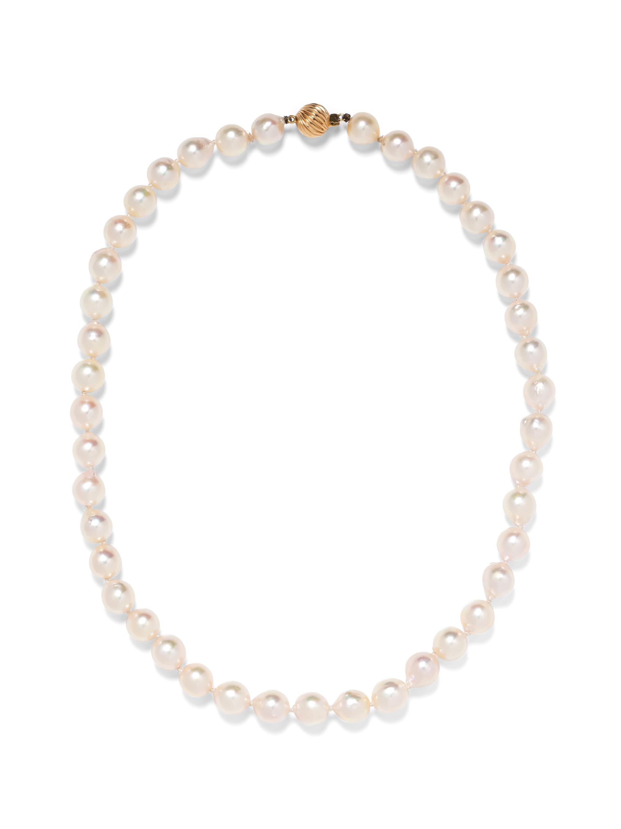 A 14 Karat Yellow Gold and Cultured Pearl Necklace,