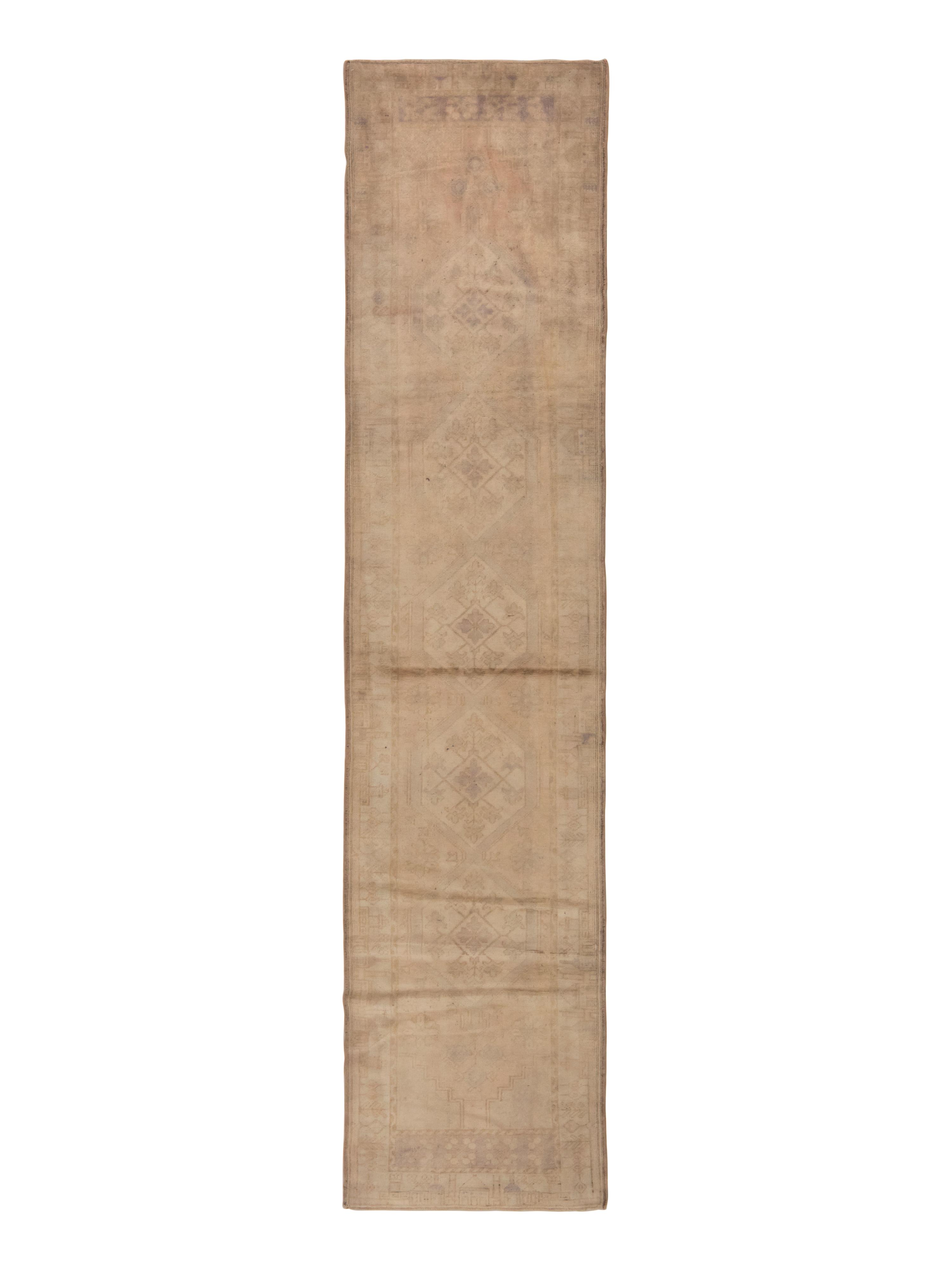 An Oushak Runner
