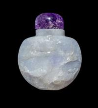 A Chinese Lavender Jadeite Snuff Bottle