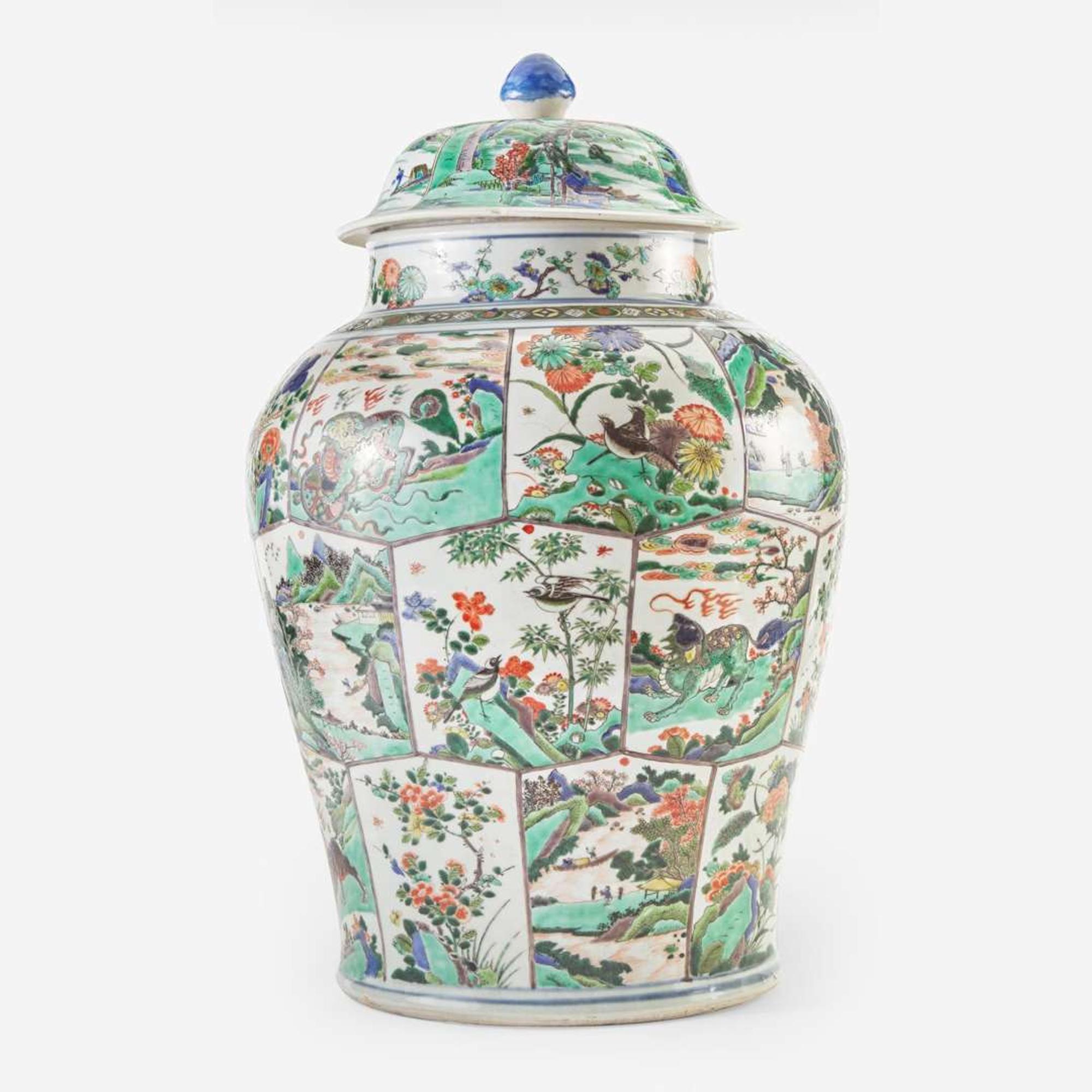 An impressive large Chinese famille verte-decorated jar and cover 五彩大盖罐 Kangxi period ? ??