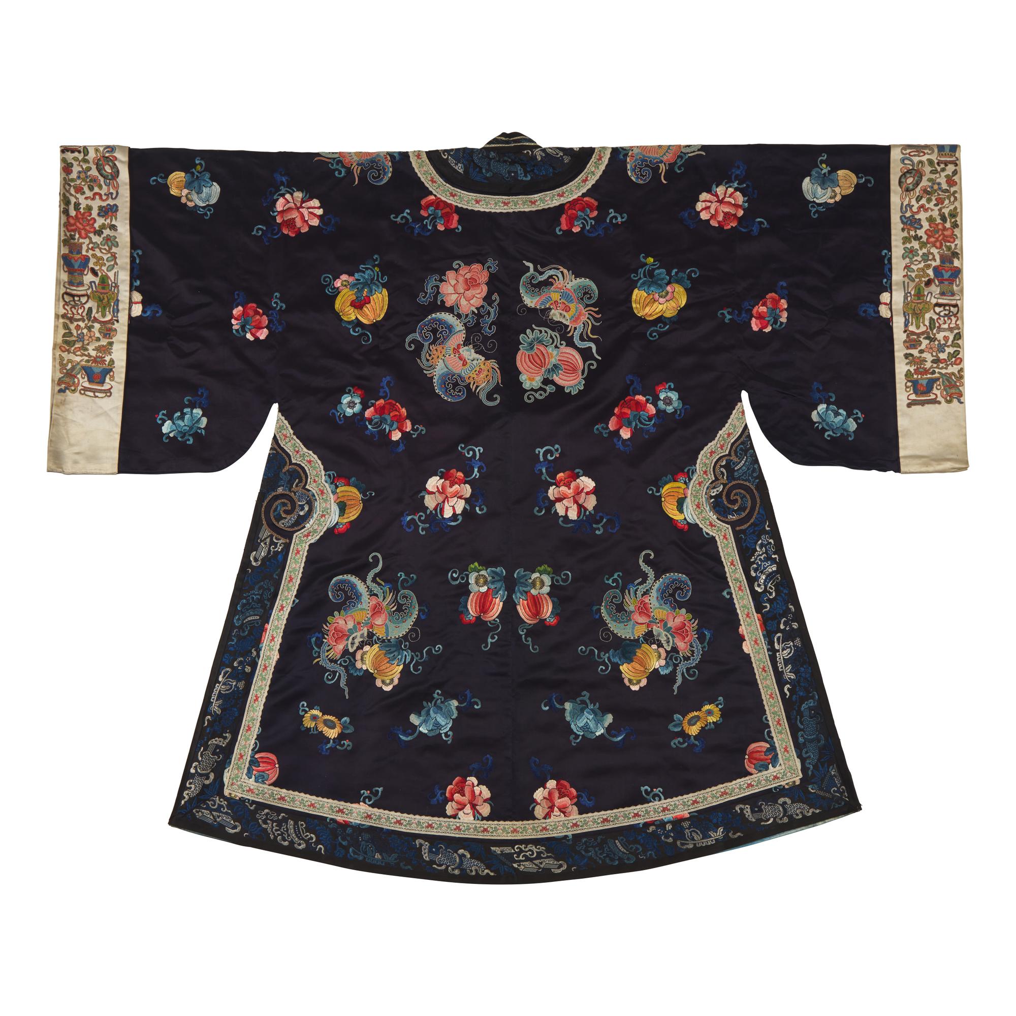A Chinese Embroidered Midnight Blue Silk Lady's Robe, Late Qing Dynasty 晚清 深藍地繡瓜瓞綿綿女袍