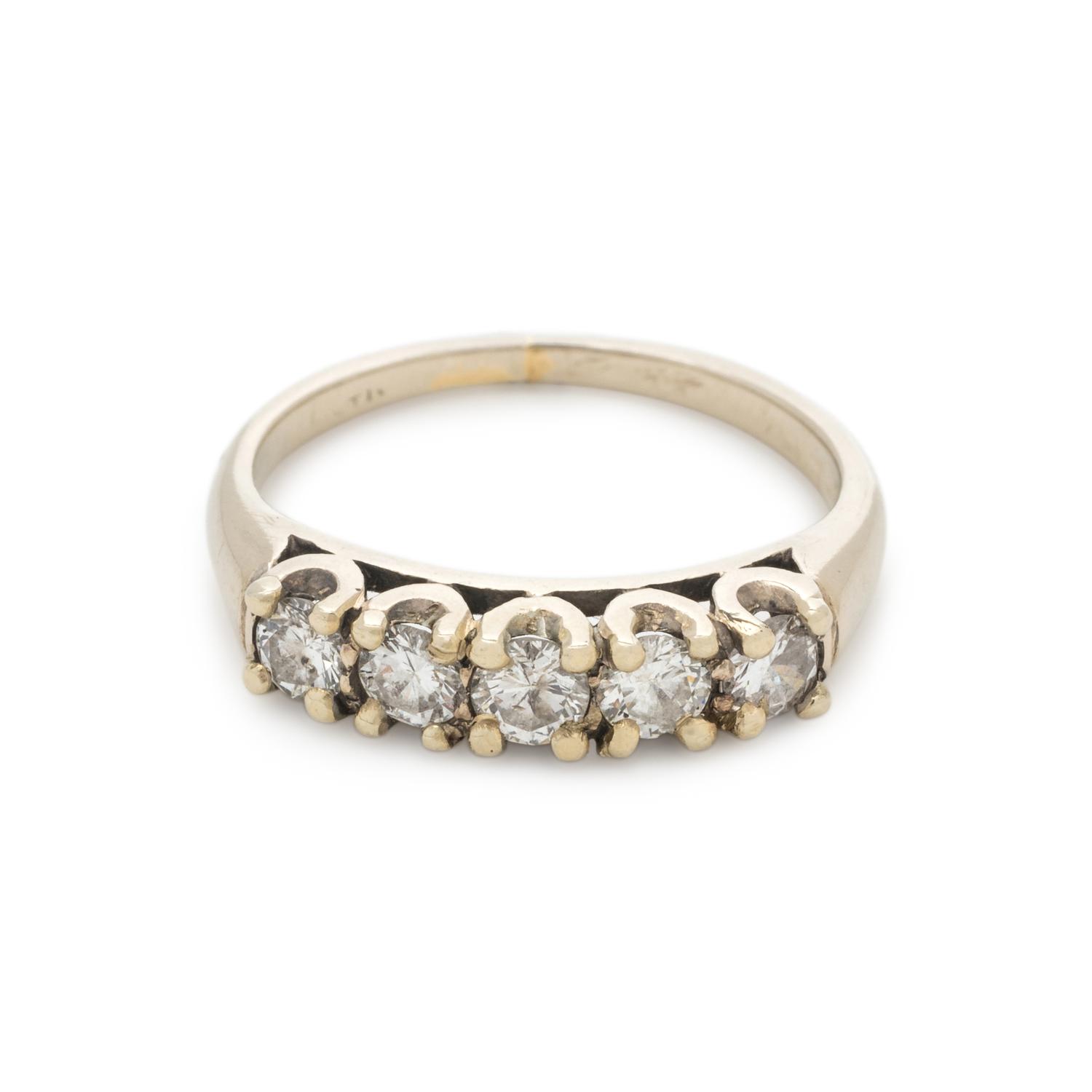 DIAMOND RING
