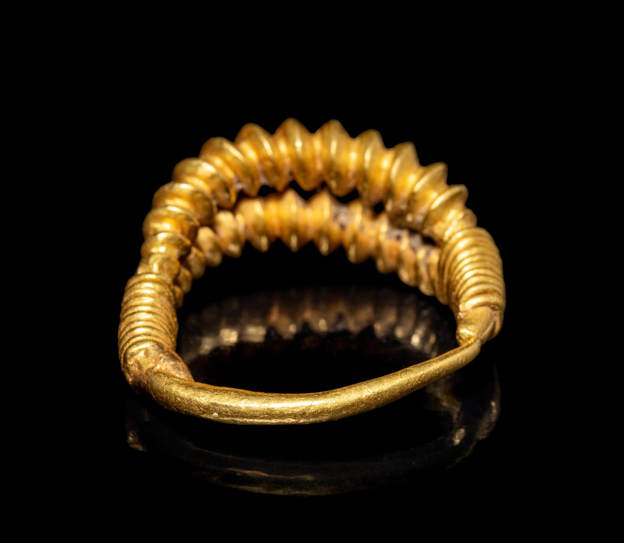 A Roman Gold Finger Ring