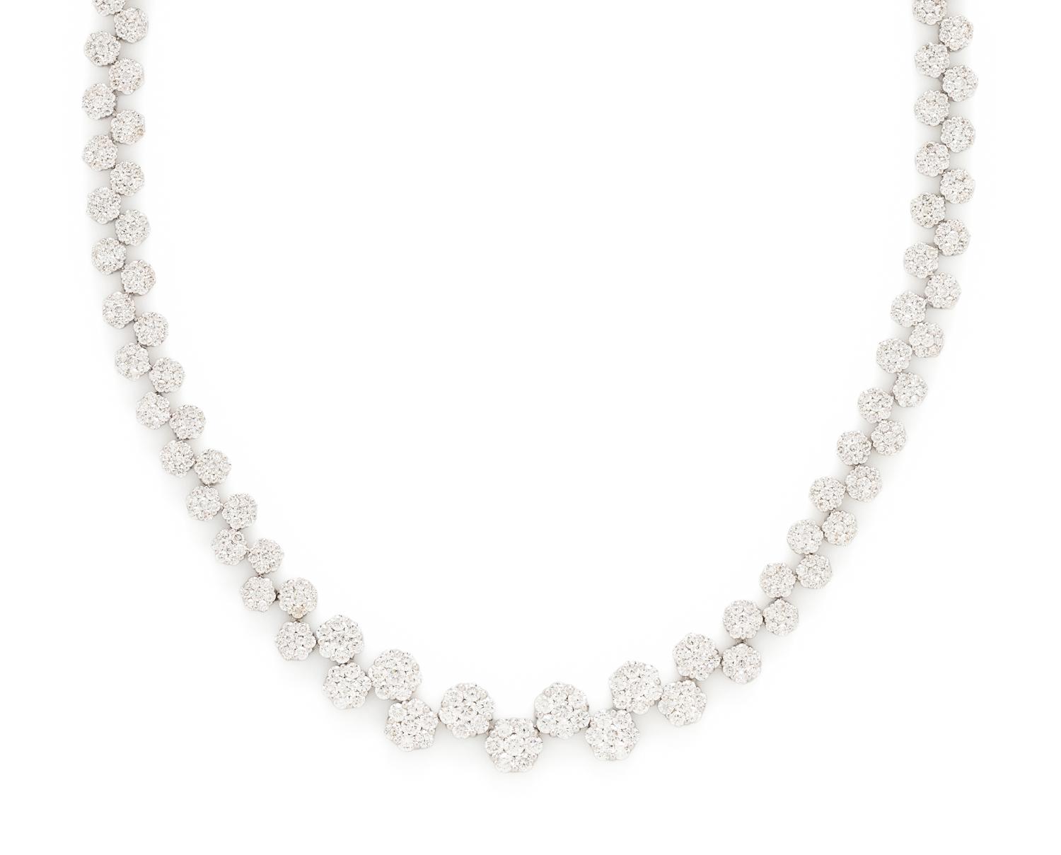 WHITE GOLD AND DIAMOND FLOWER NECKLACE