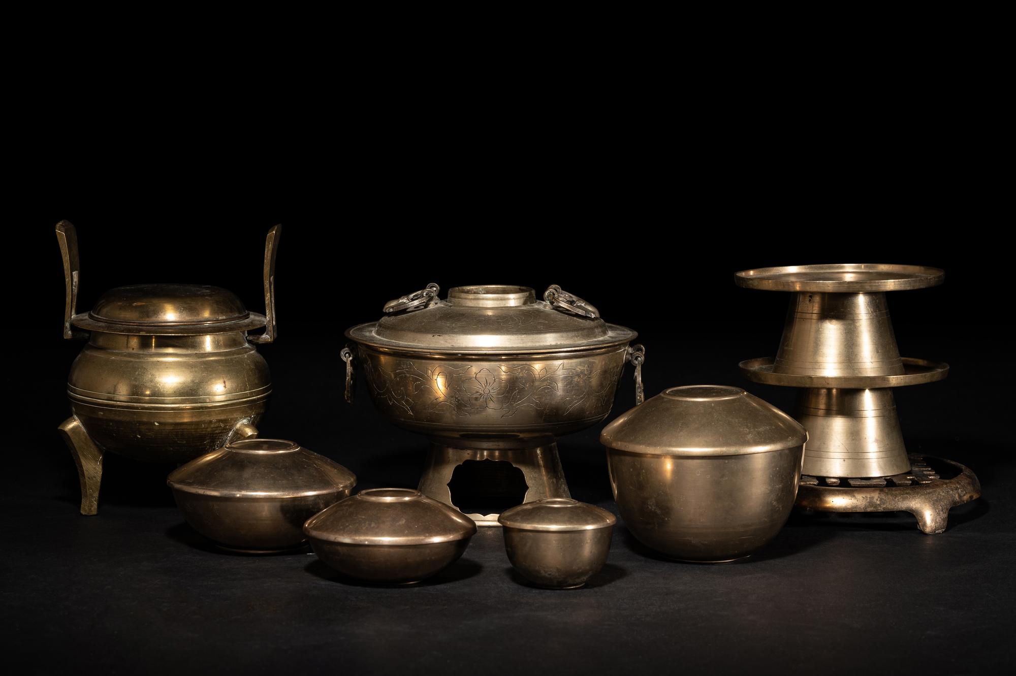 A Chinese Copper Hotpot Set