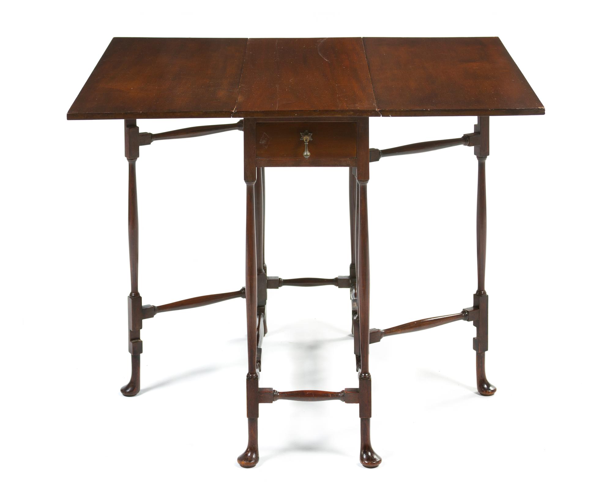 A Queen Anne Style Mahogany Drop-Leaf Table, Height 27 x width 34 1/2 x depth 29 3/4 inches (open).