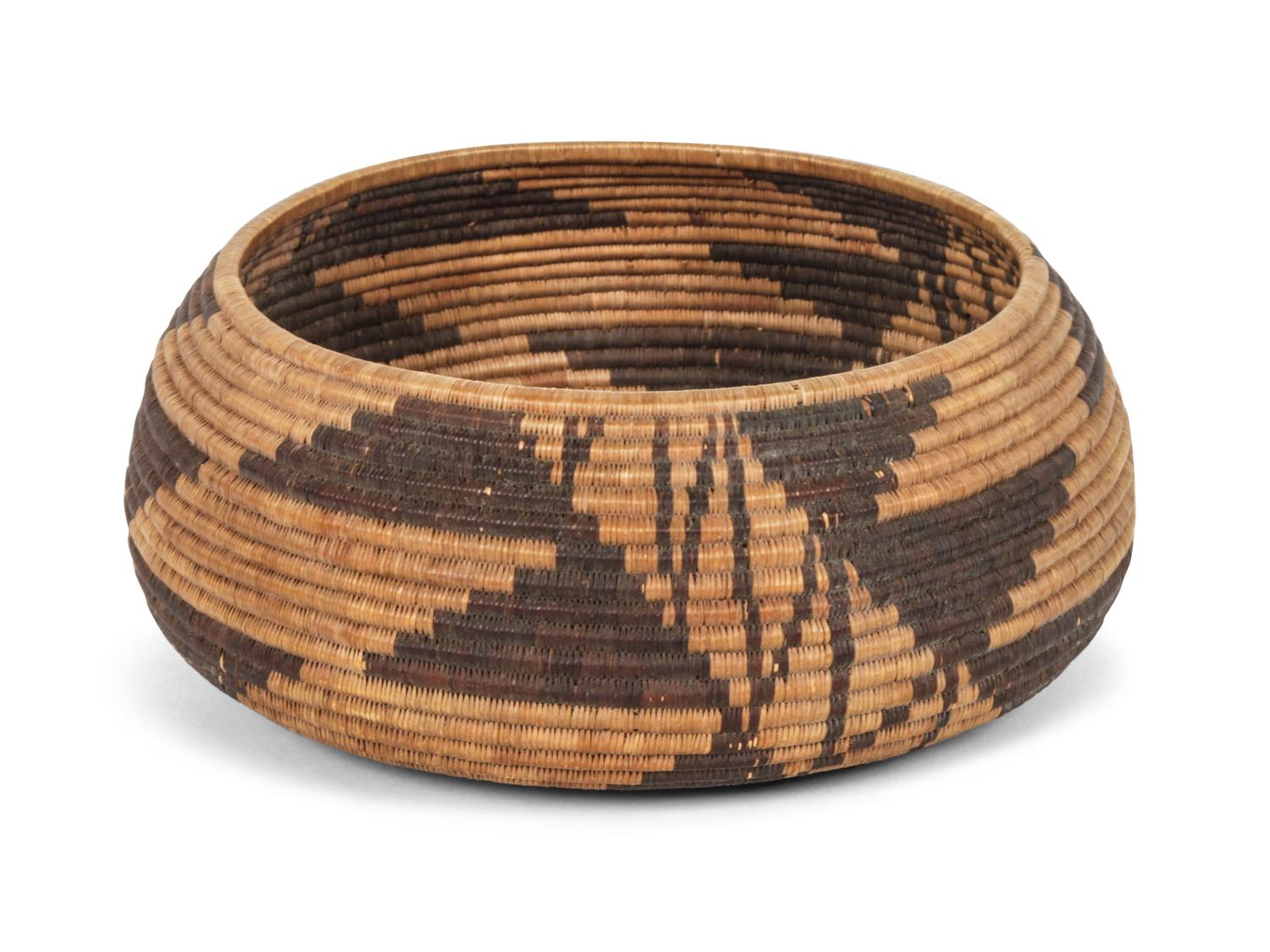 A Fine Pomo Bowl Height 2 3/4 inches x diameter 6 1/2 inches. — EARLY 20TH CENTURY