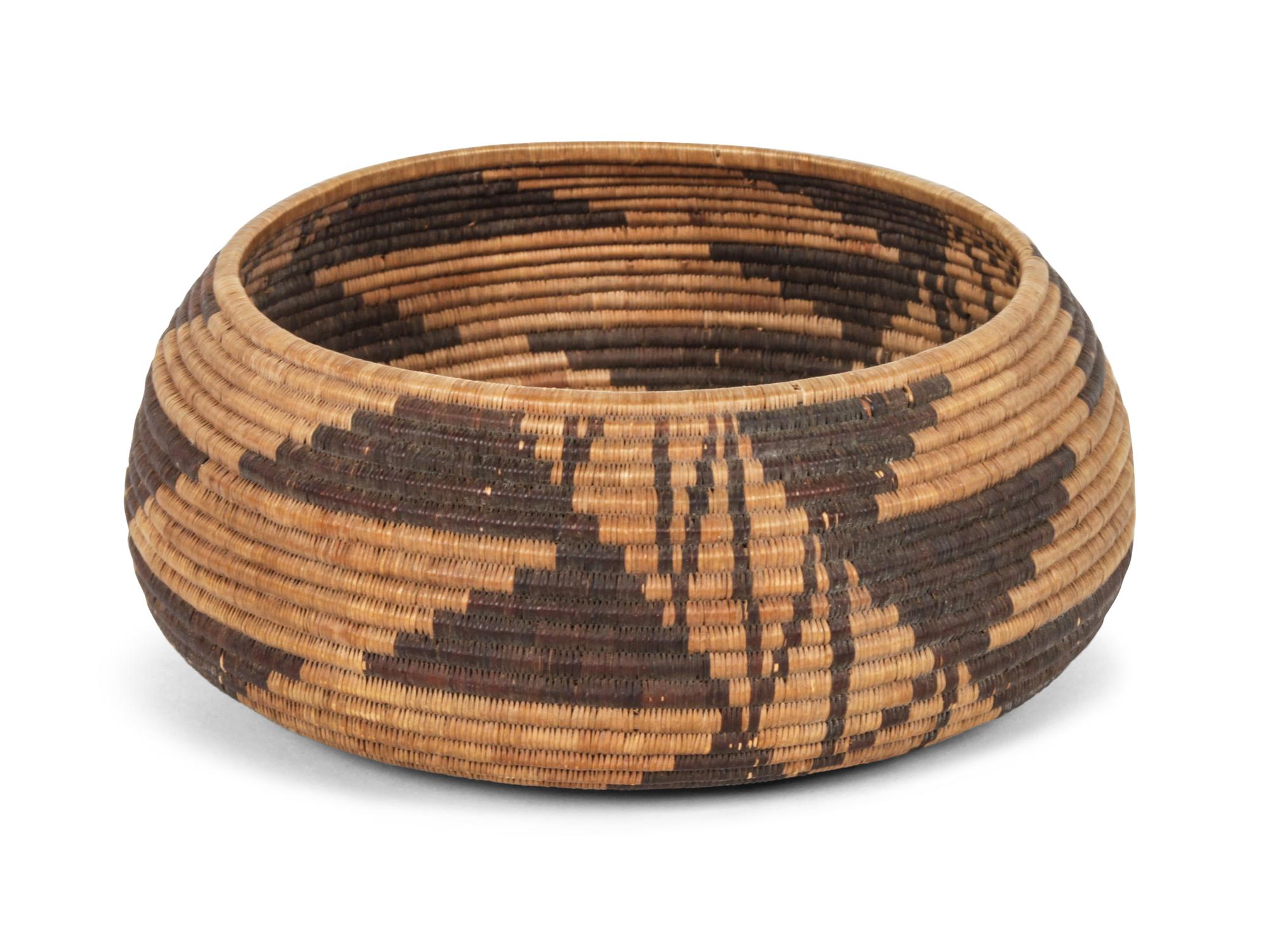 A Fine Pomo Bowl Height 2 3/4 inches x diameter 6 1/2 inches. — EARLY 20TH CENTURY