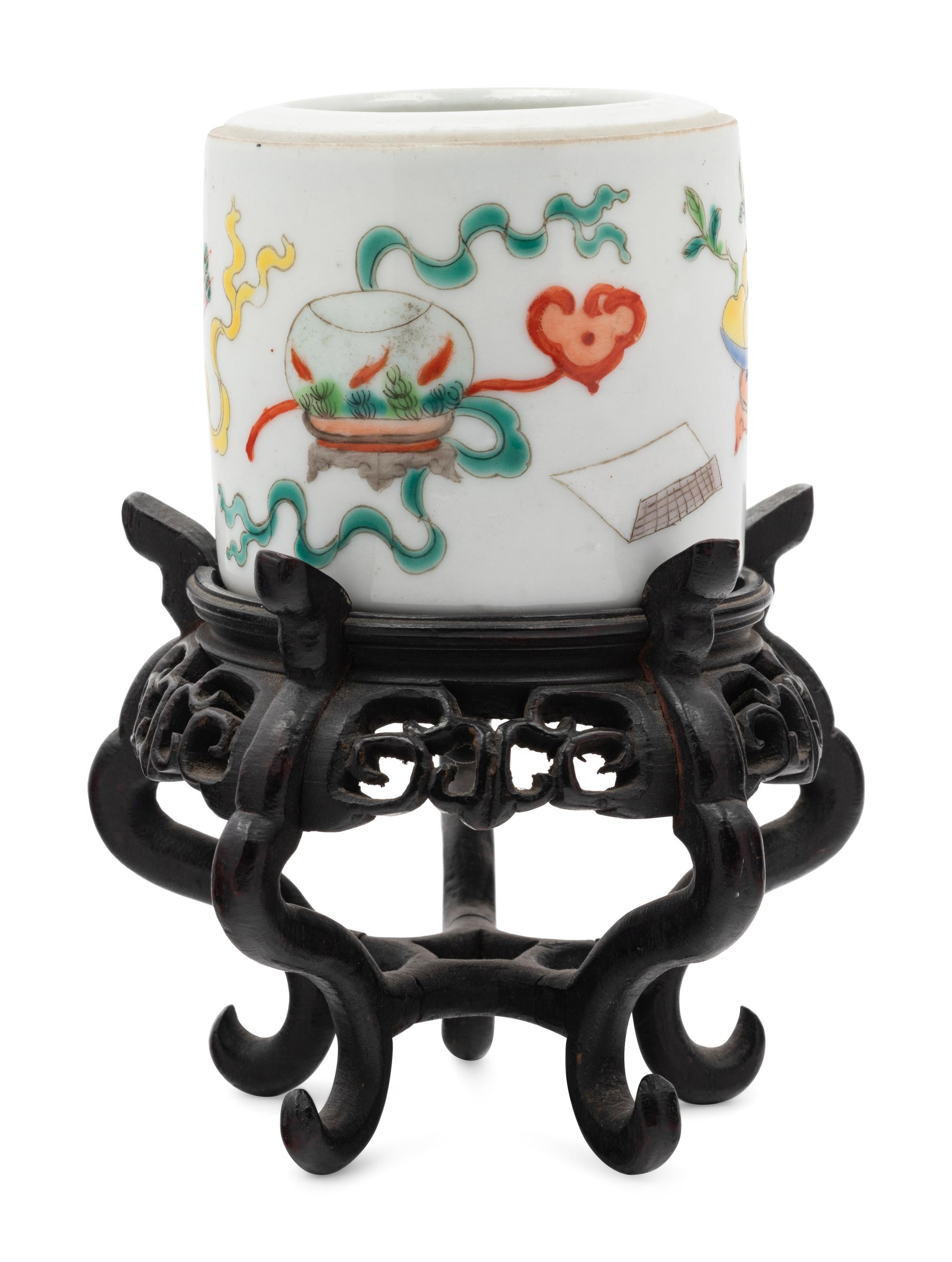 Three Chinese Famille Rose Porcelain Articles