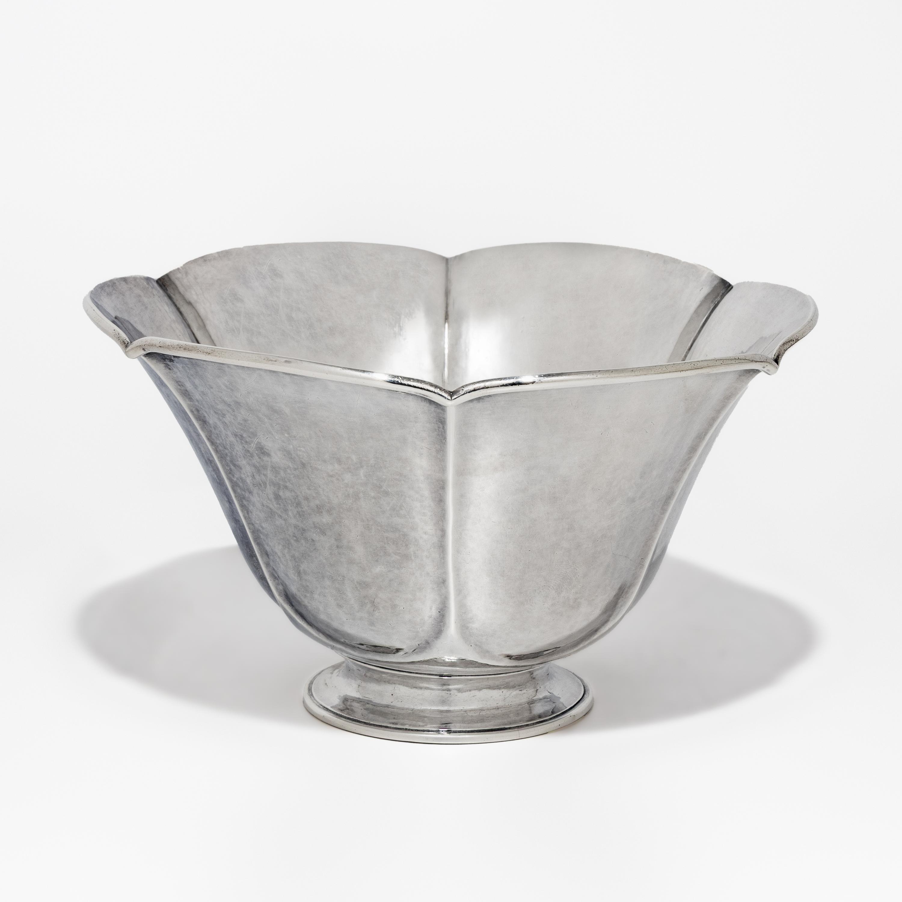 Kalo Shop, Chicago (American, Founded 1880) — Flower Form Bowl