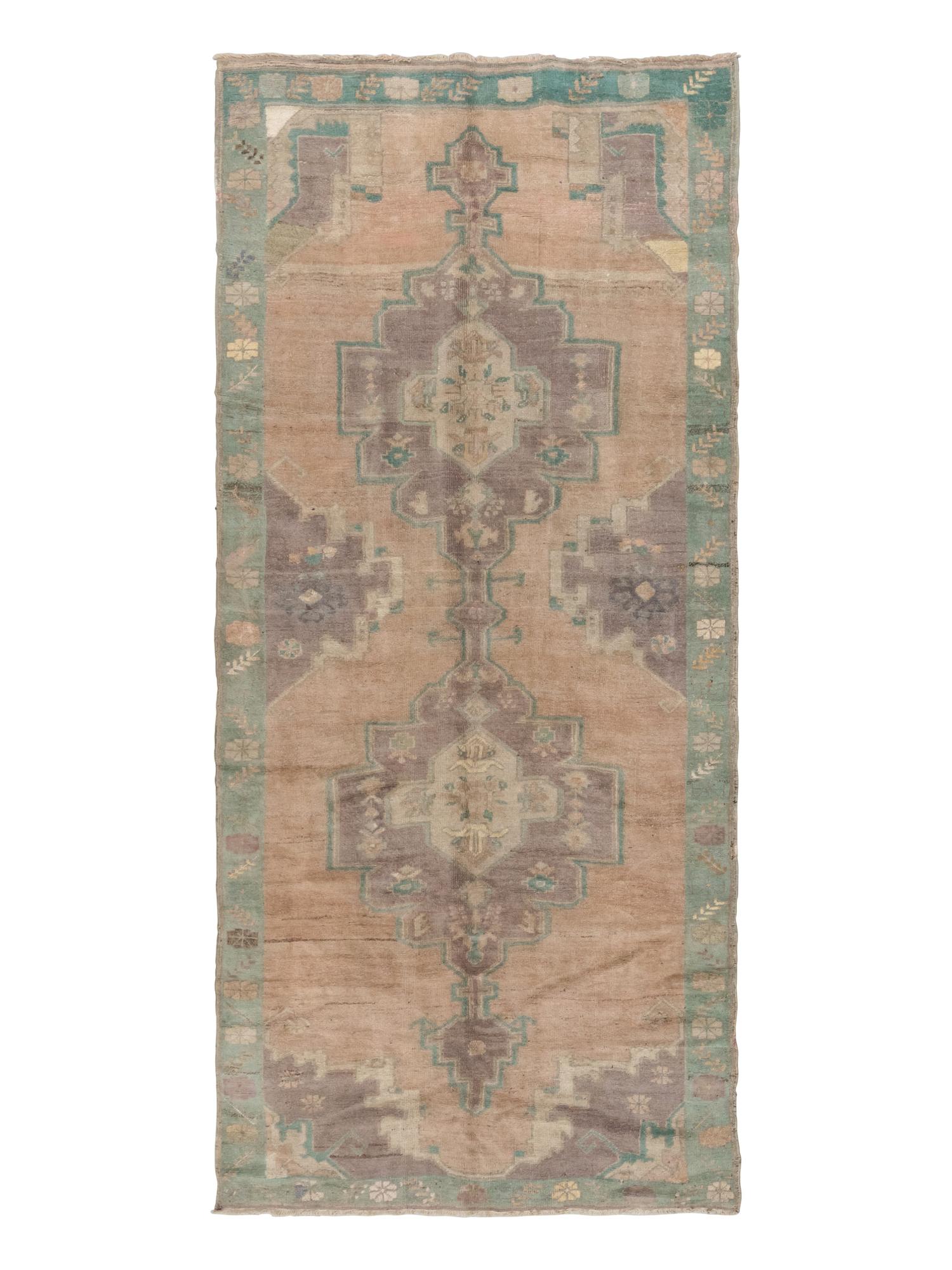 An Oushak "Corridor" Rug