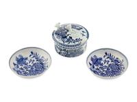 Three Worcester Porcelain Articles