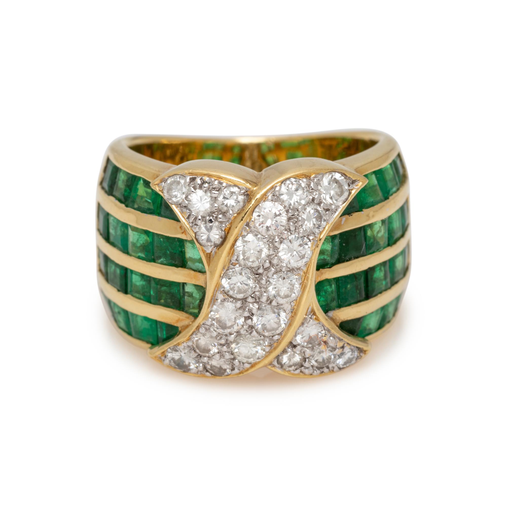 YELLOW GOLD, DIAMOND AND EMERALD RING