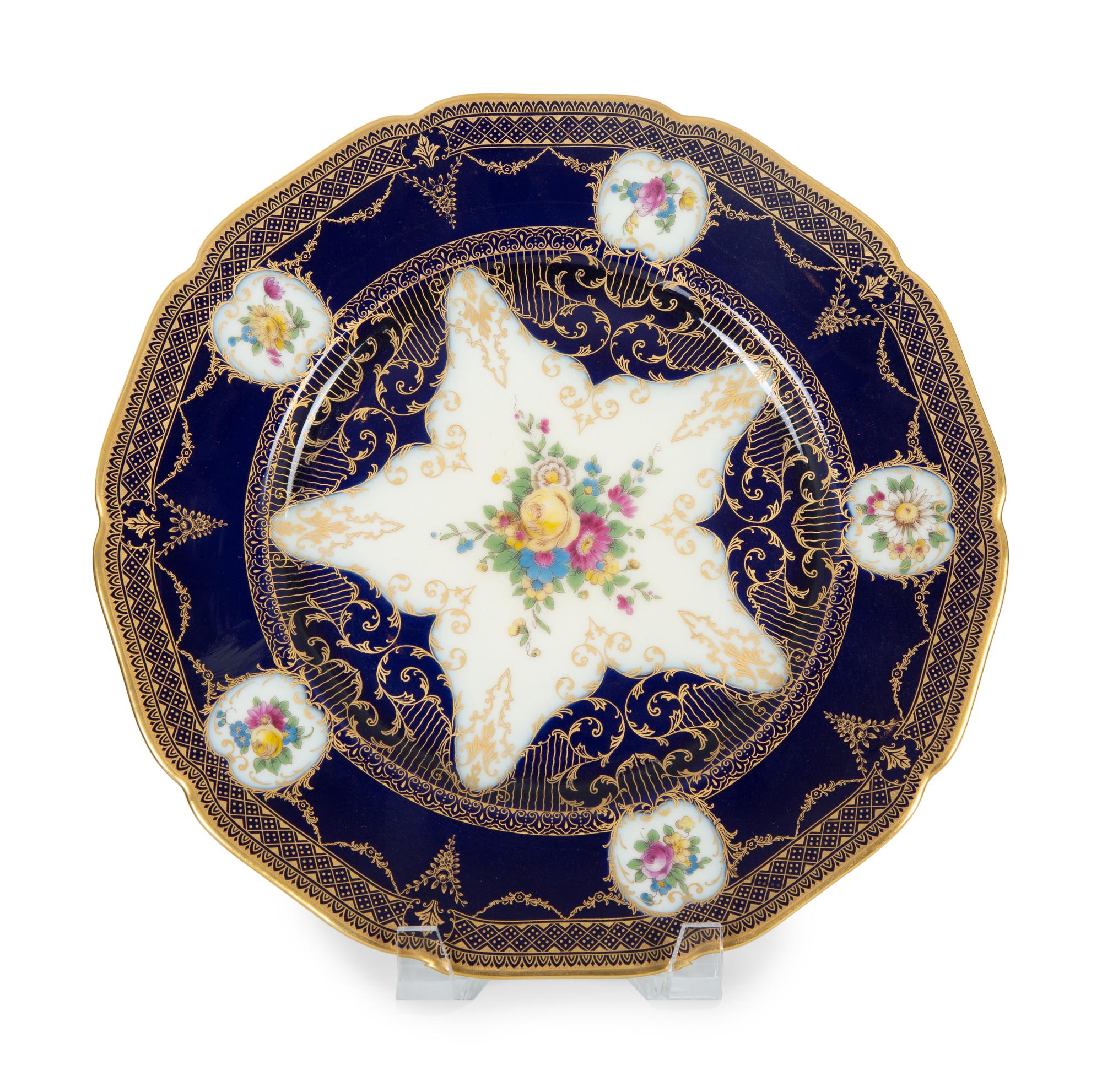 A Set of Twelve Parcel-Gilt and Painted Bavarian Cabinet Plates — EARLY 20TH CENTURY