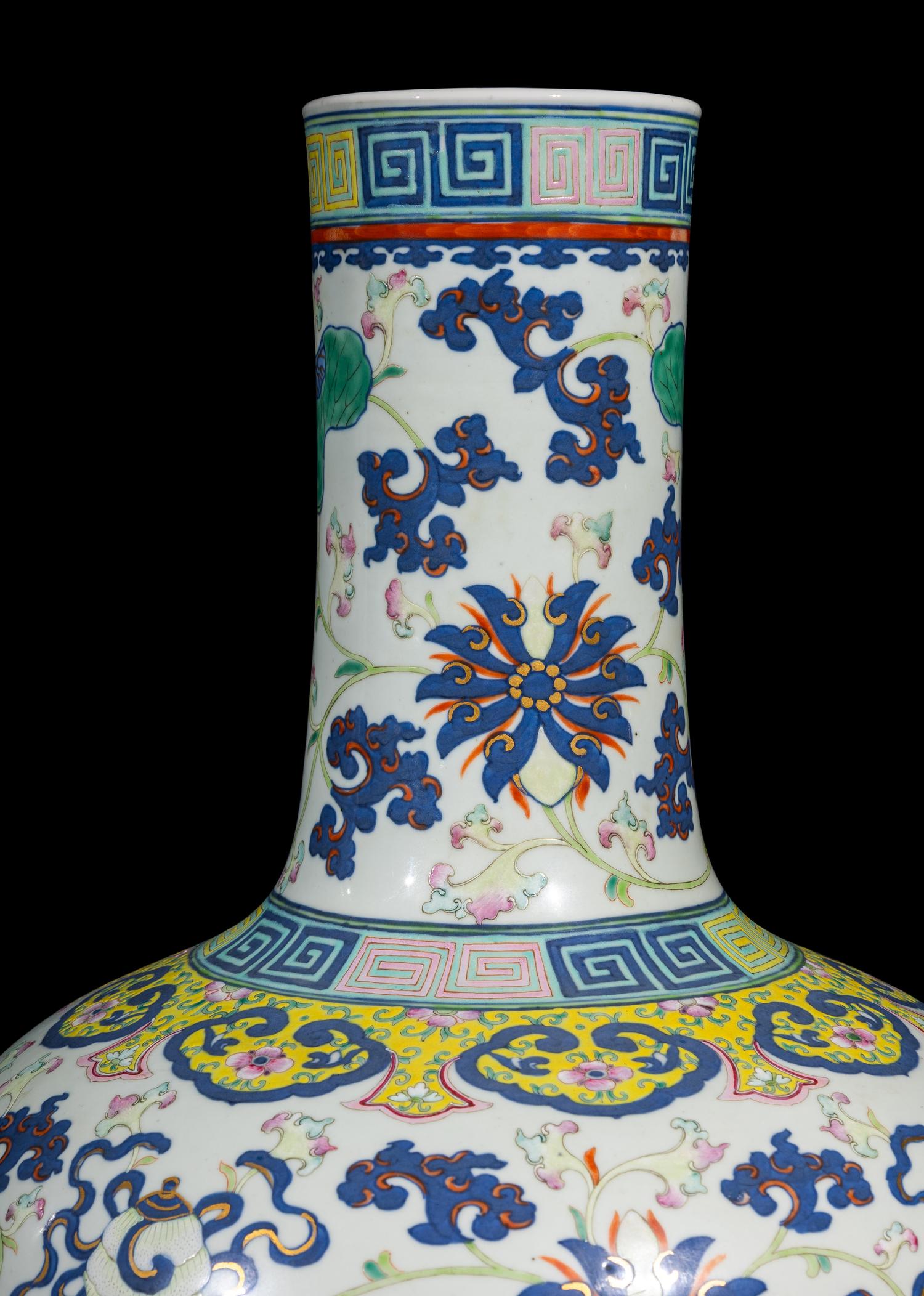 A Pair of Large Chinese Famille Rose Porcelain 'Bajixiang' Vases, Tianqiuping , Late 19th-Early 20th Century 清晚期 粉彩八吉祥大天球瓶一對