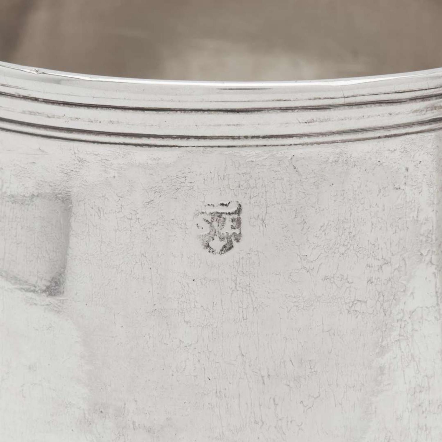 A silver cann Samuel Edwards (1705-1762), Boston, MA, circa 1730