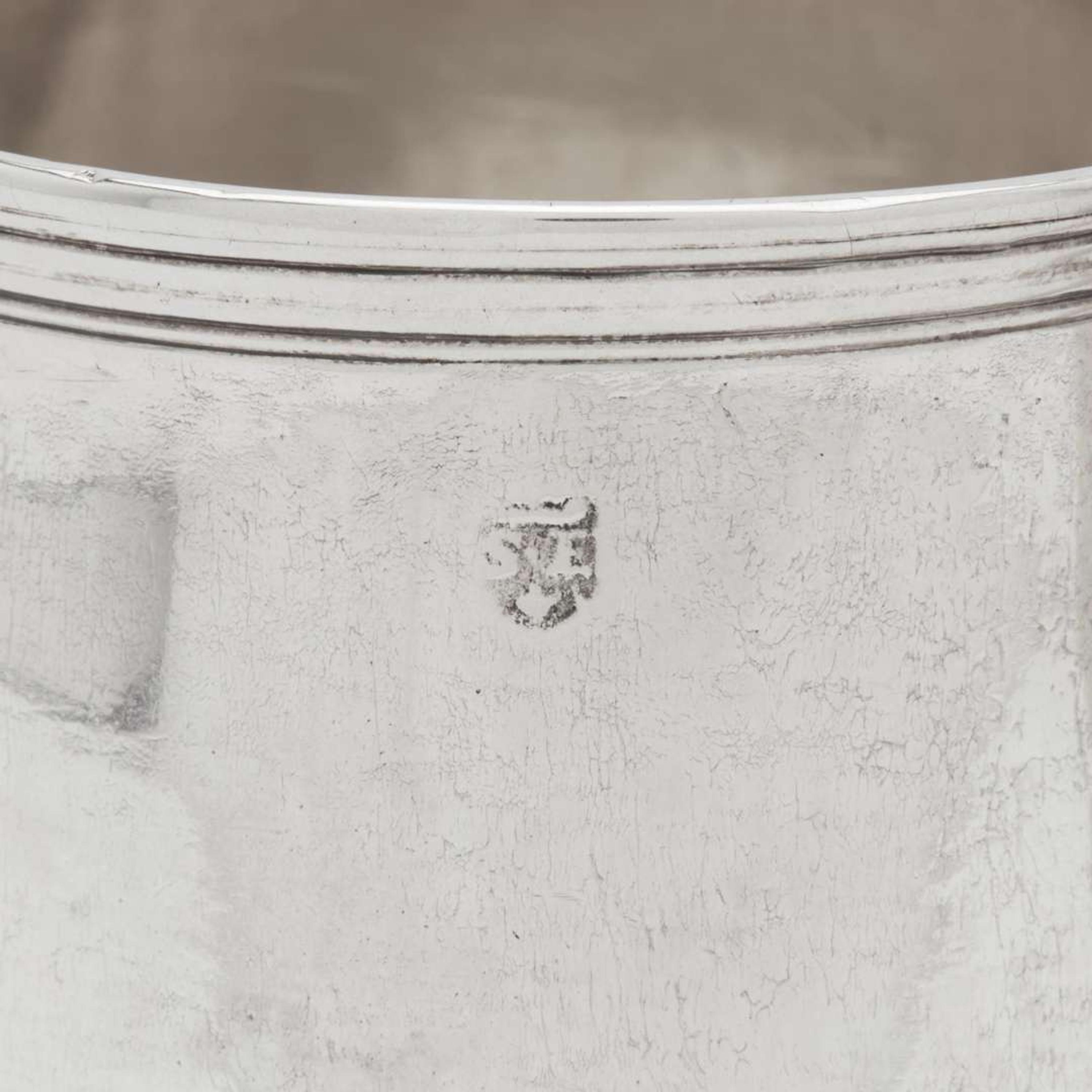 A silver cann Samuel Edwards (1705-1762), Boston, MA, circa 1730