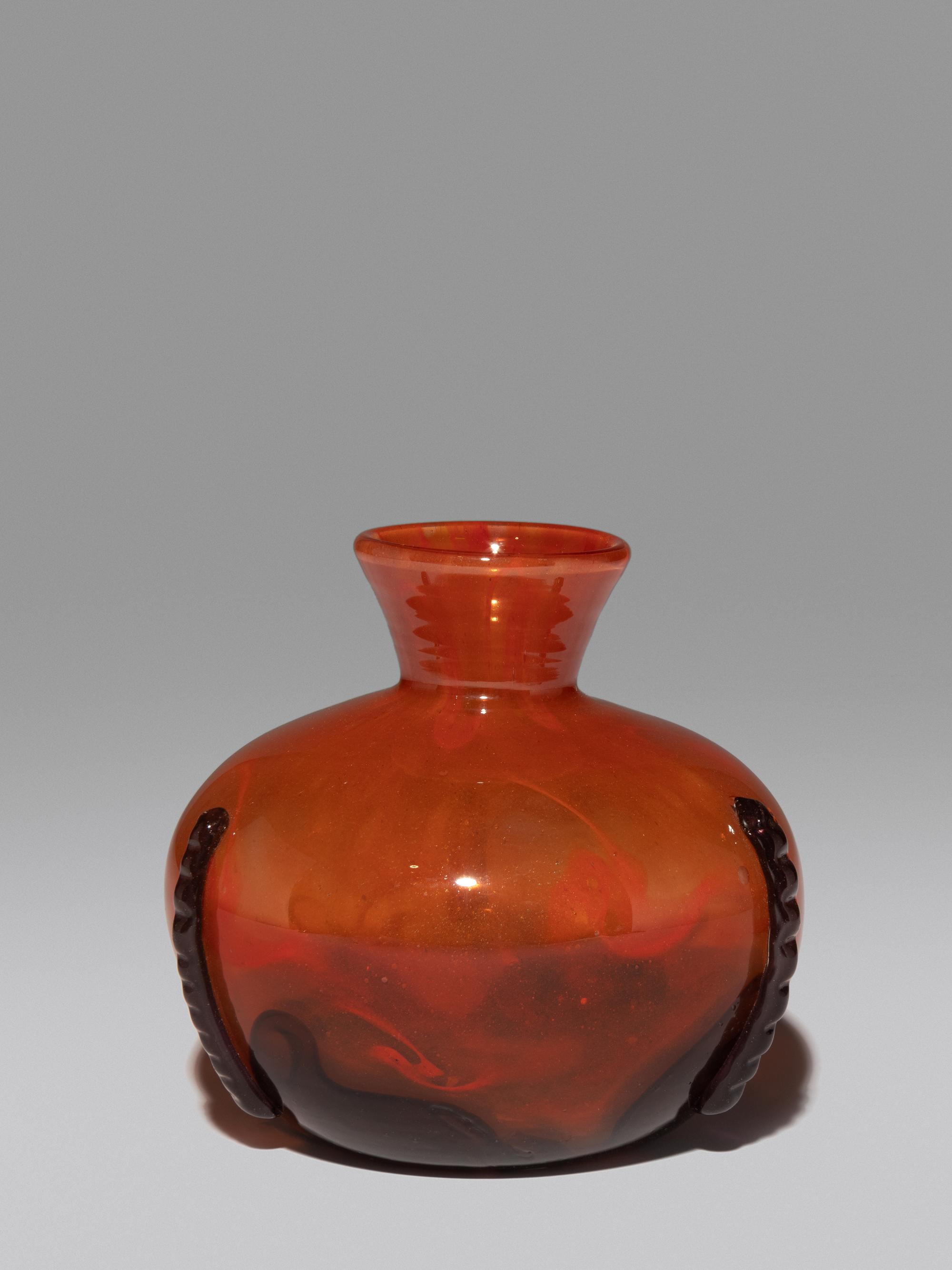 Vase, circa 1925-1930