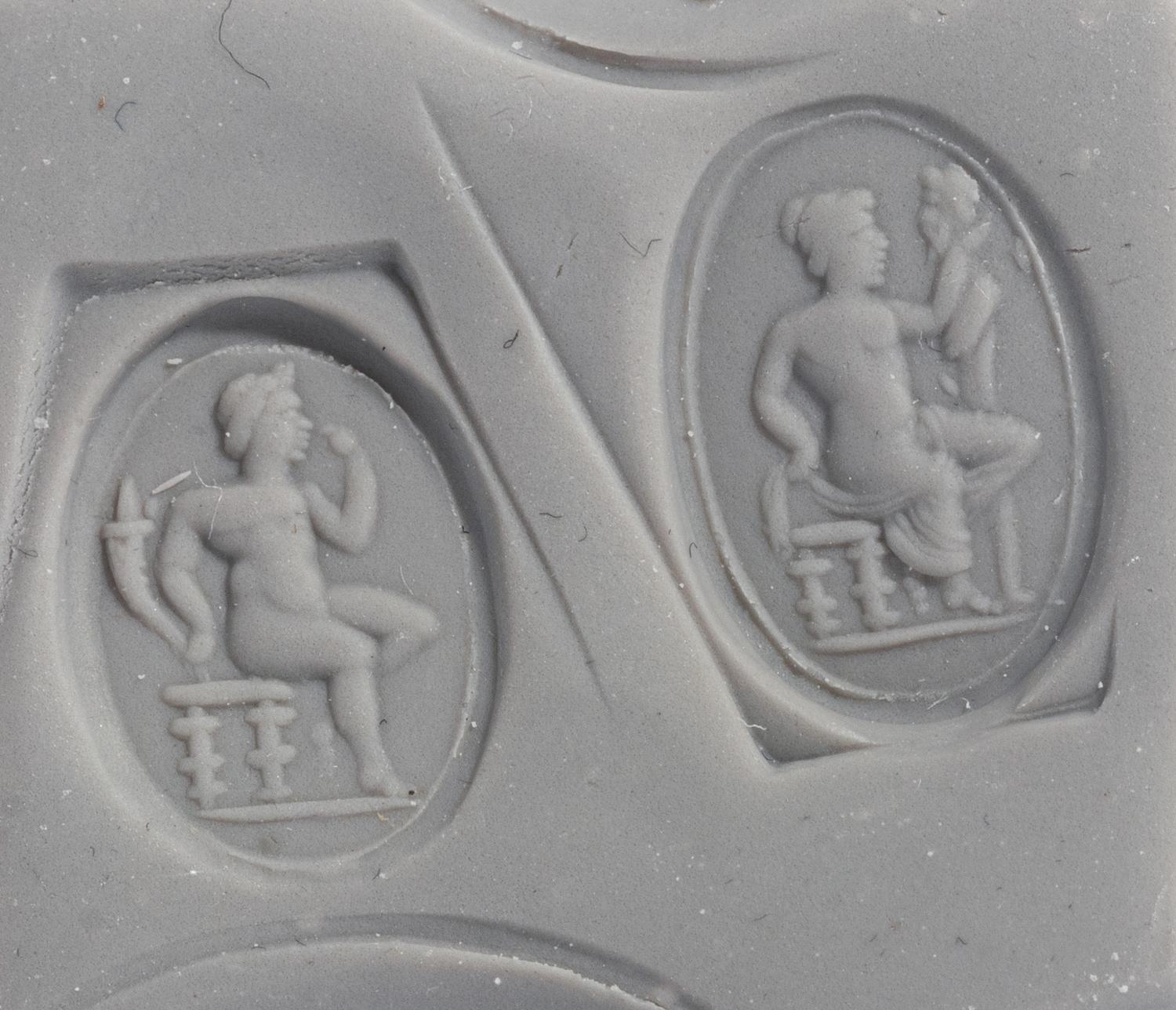 A Roman Banded Agate and Two Green Jasper Ring Stones with Mythological Figures — Set in a gold ring