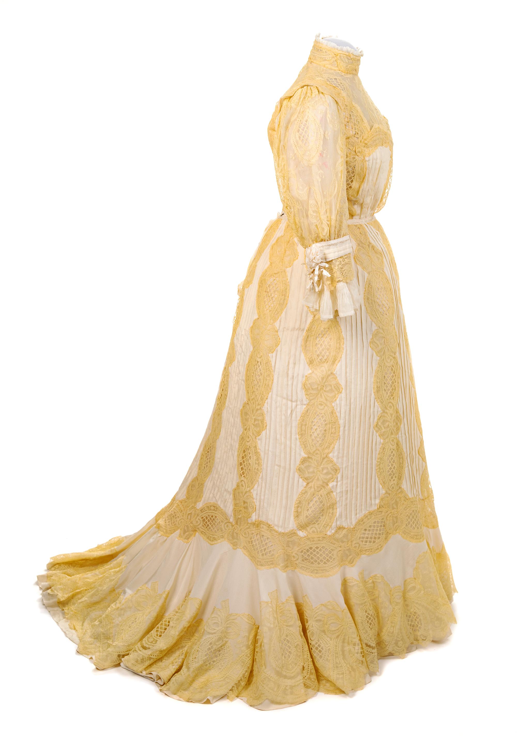 A Macheret Paris New York Cream Bodice and Skirt, 1900s No size label