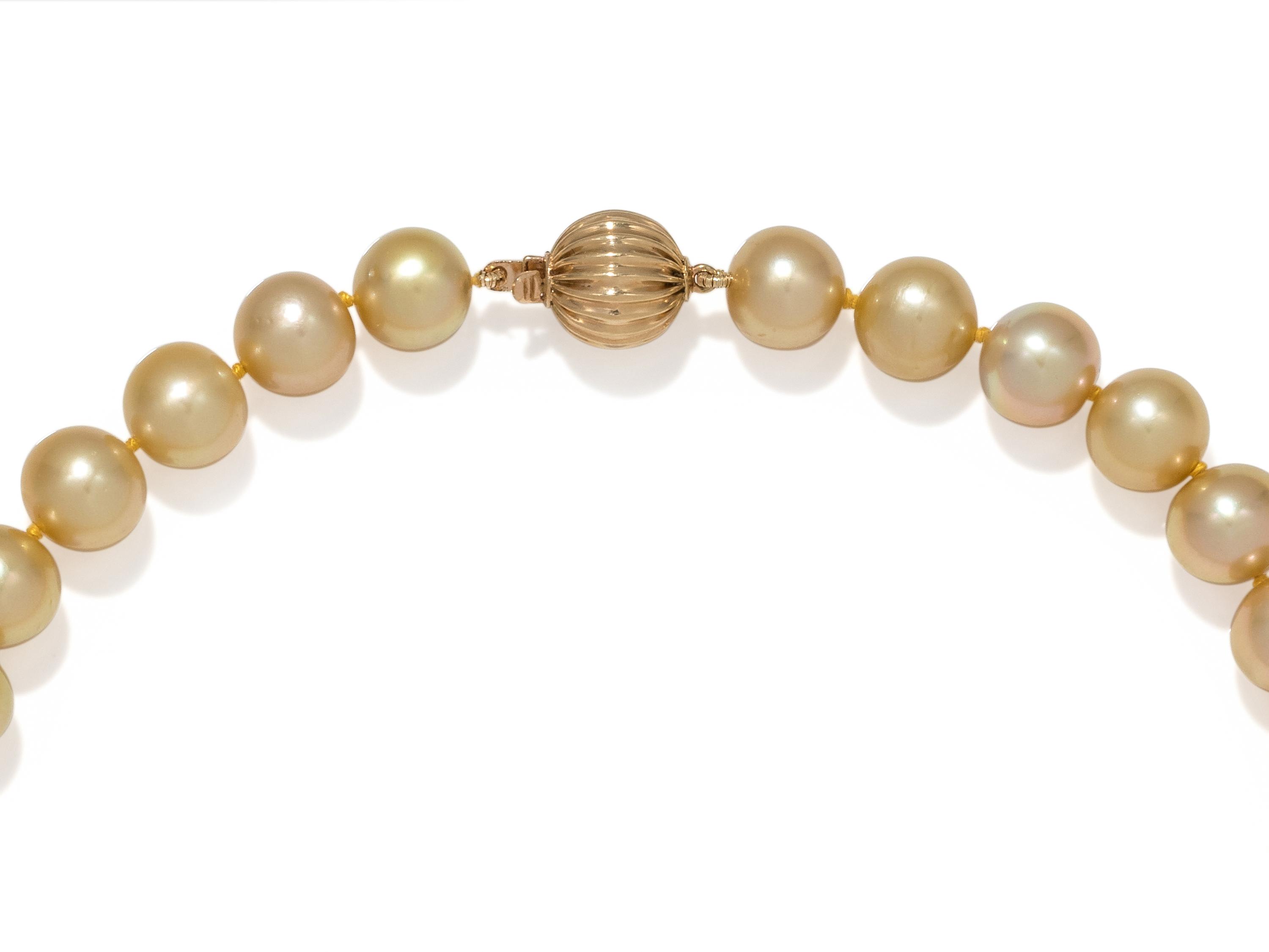 CULTURED GOLDEN SOUTH SEA PEARL NECKLACE