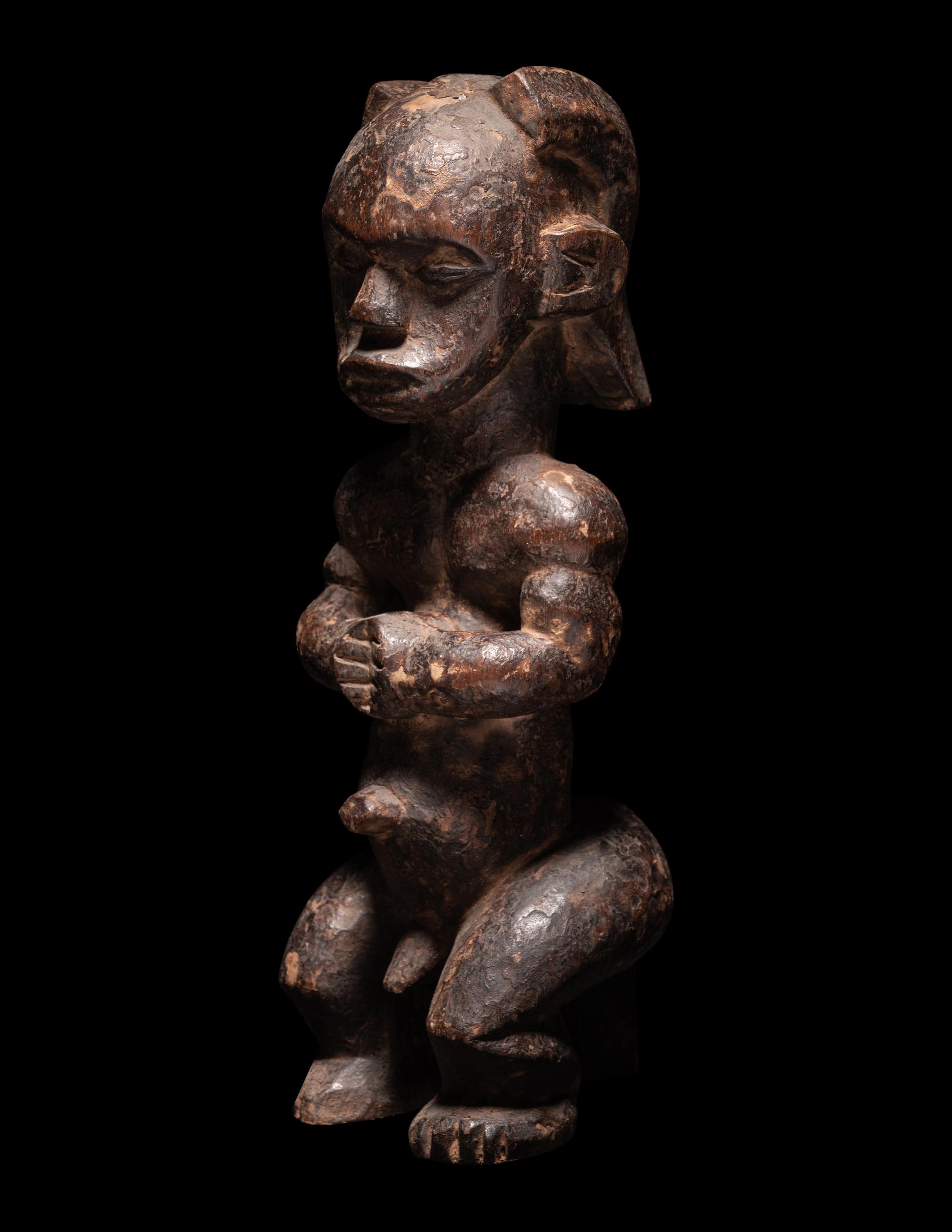 Four Fang Wood Figures