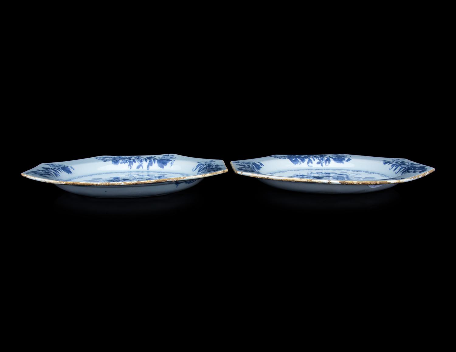 A Pair of Chinese Export Blue and White Porcelain Plates