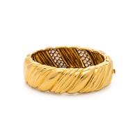 YELLOW GOLD AND DIAMOND BANGLE BRACELET