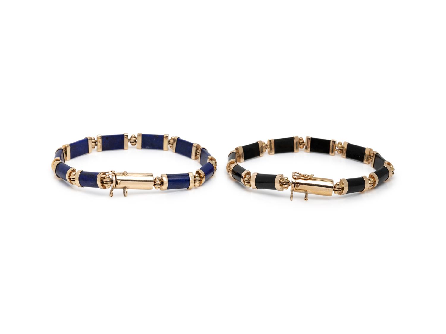 COLLECTION OF HARDSTONE AND YELLOW GOLD JEWELRY
