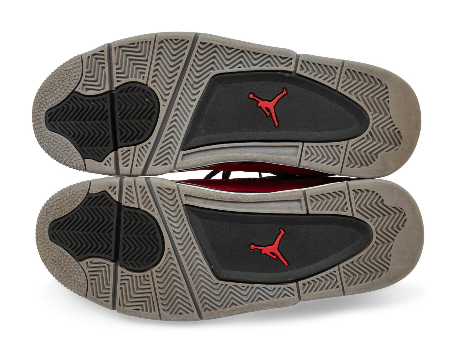 Jordan 4 Retro Toro Bravo