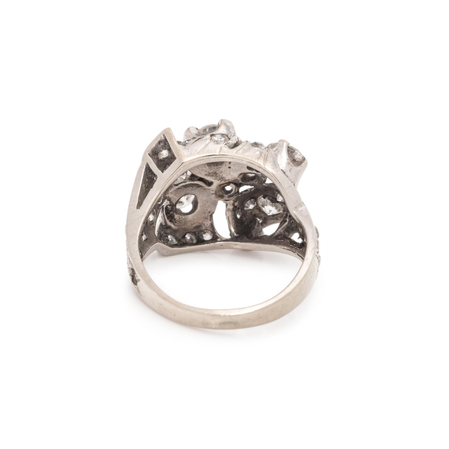 DIAMOND CLUSTER RING
